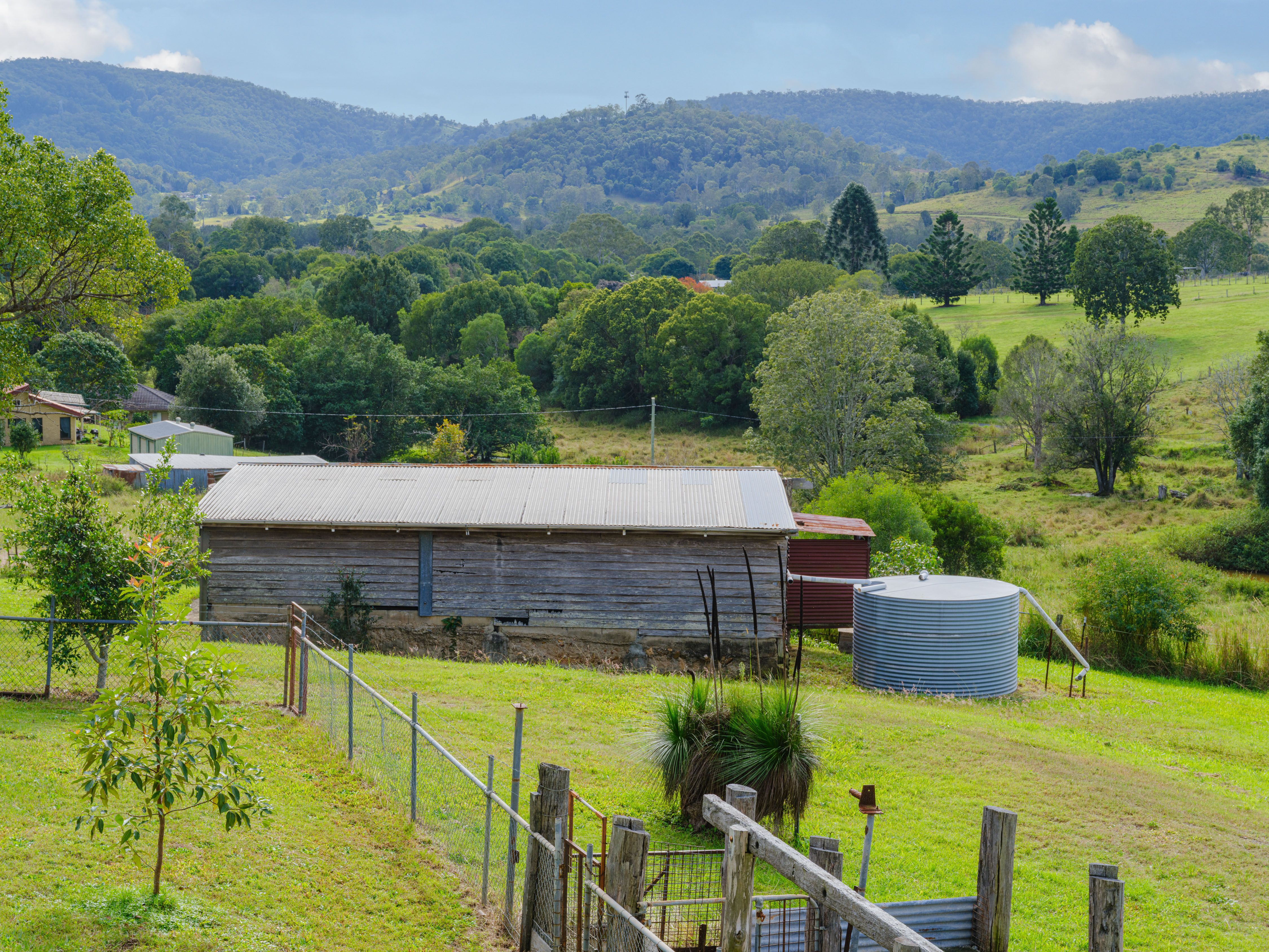 'Roseland' - A Timeless Country Retreat with Dual Living & Endless Possibilities — photo 28 of 30