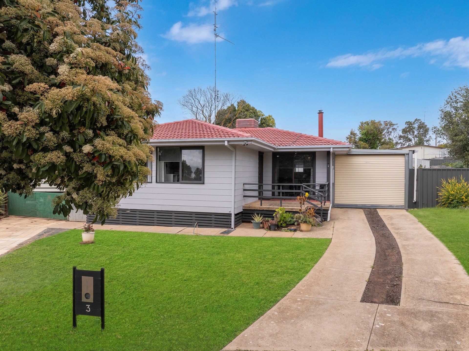 3 Phoenix Court, Clare, SA 5453