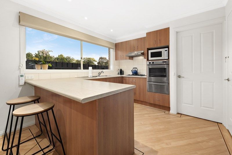 2/11 Helena Court, Rowville, VIC 3178