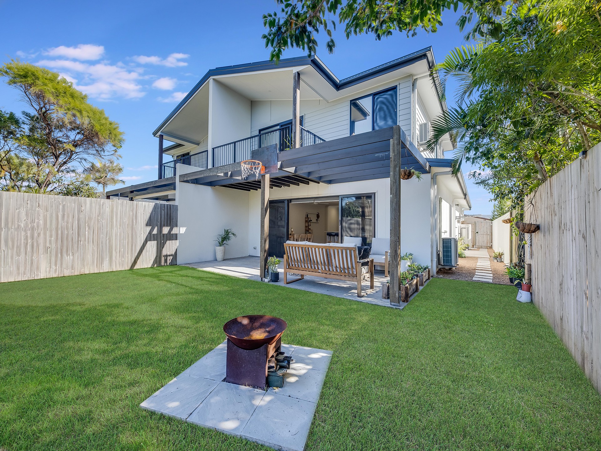 2/14 Ilaroo Crescent, Warana, QLD 4575