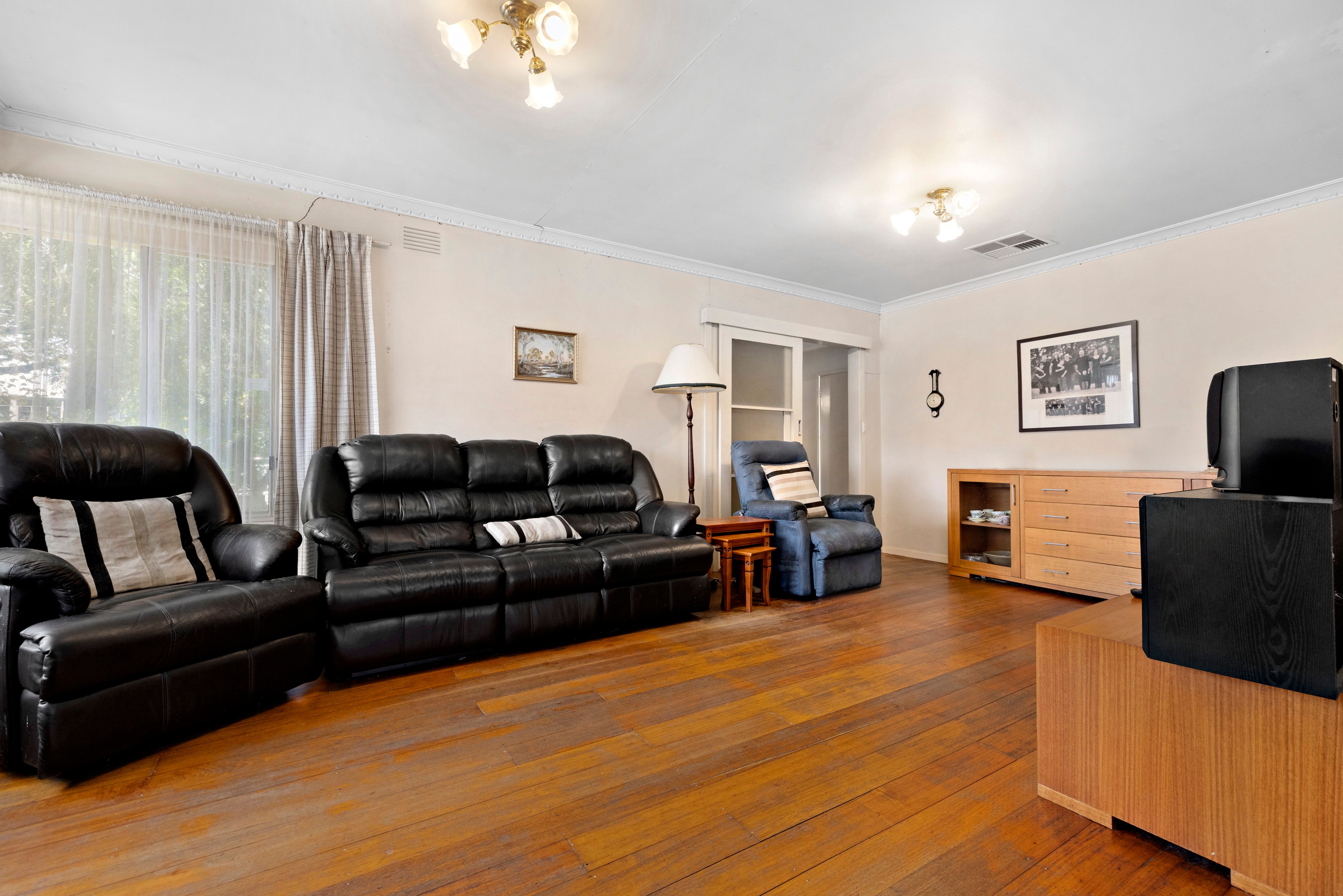 16 Plymouth Road, Croydon, VIC 3136