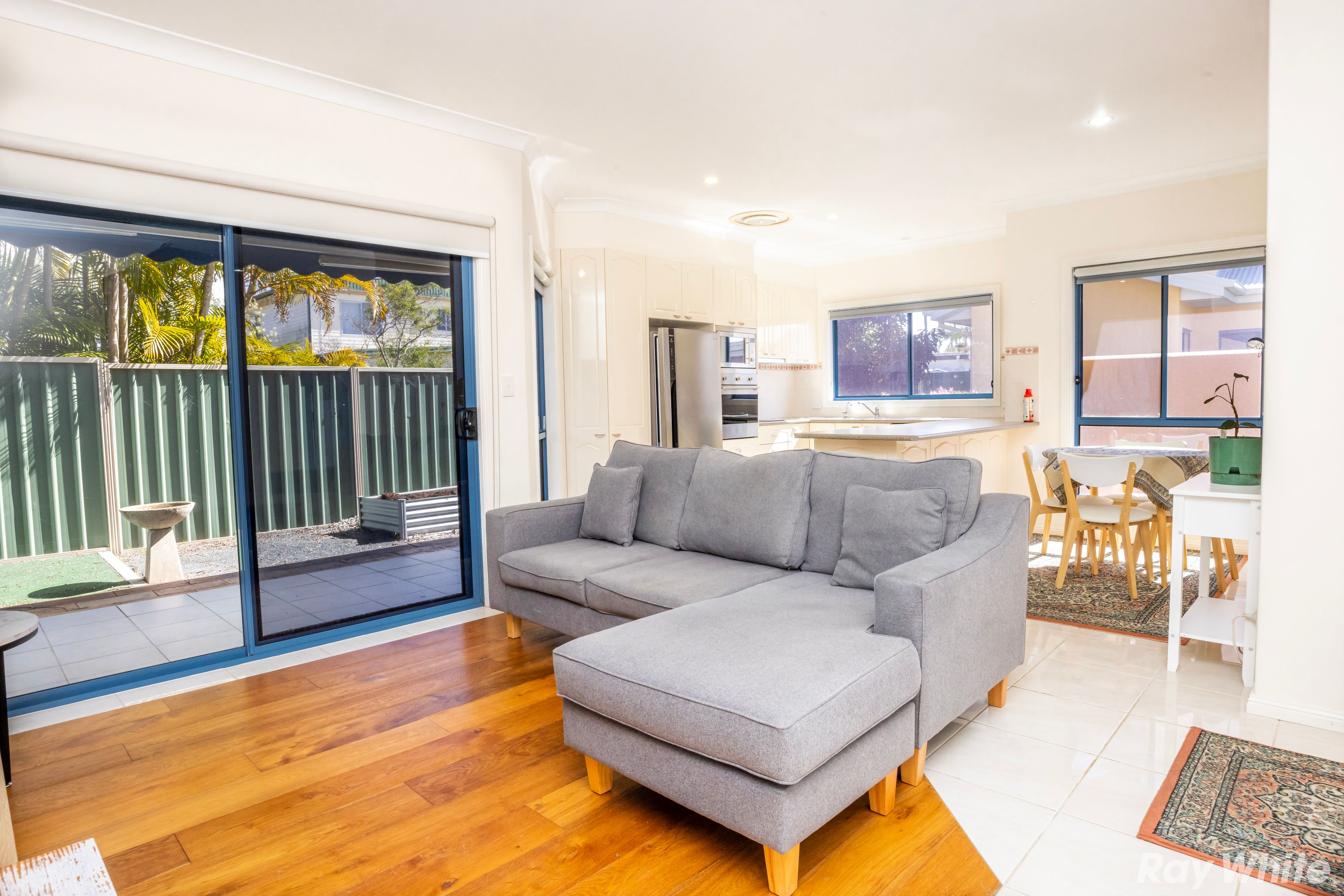 3/34-36 Tuncurry Street — photo 3 of 11