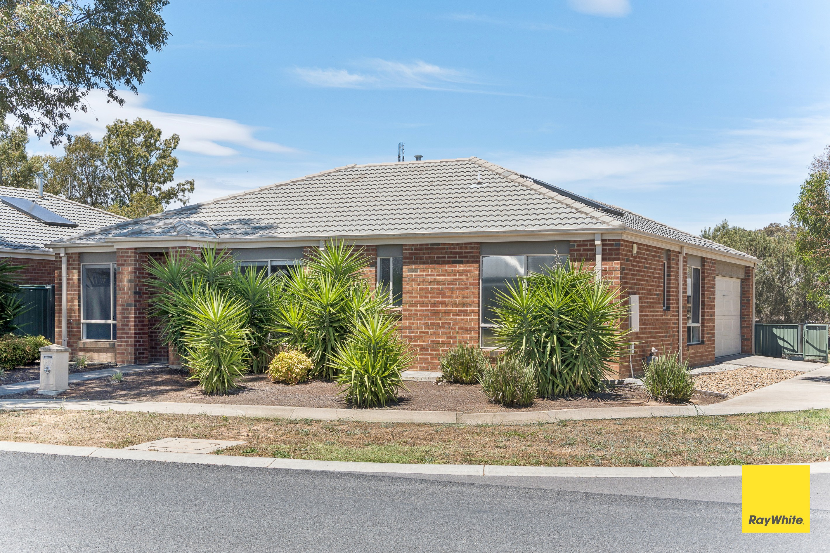 144 Ironstone Road, Ascot, VIC 3551