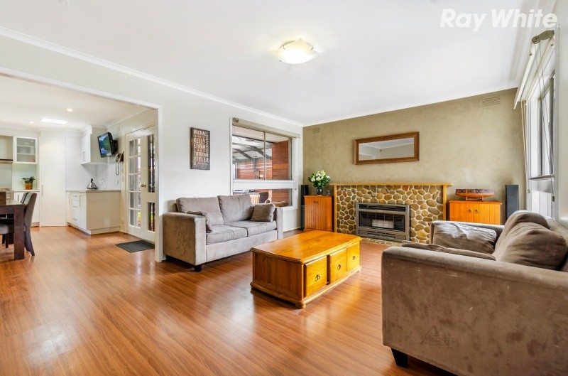 18 Harwell Road, Ferntree Gully, VIC 3156