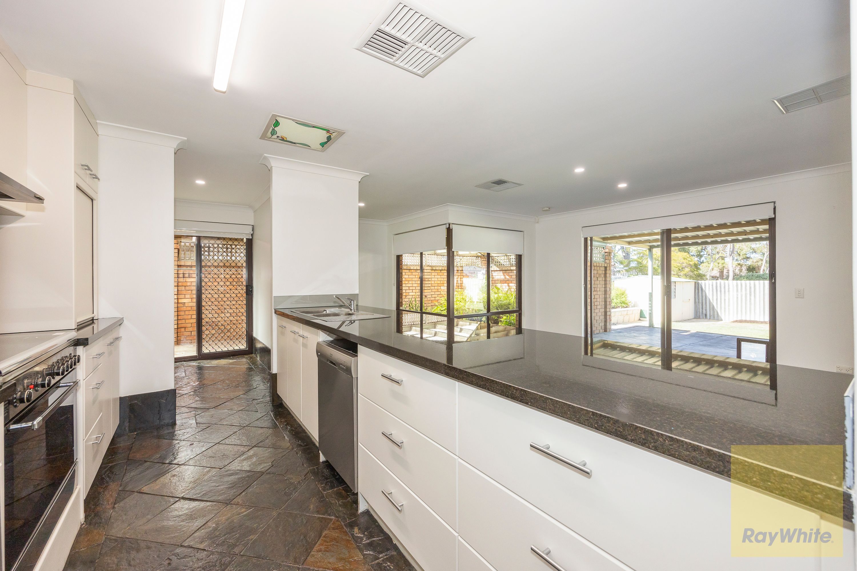 20 Dawson Avenue, Forrestfield, WA 6058