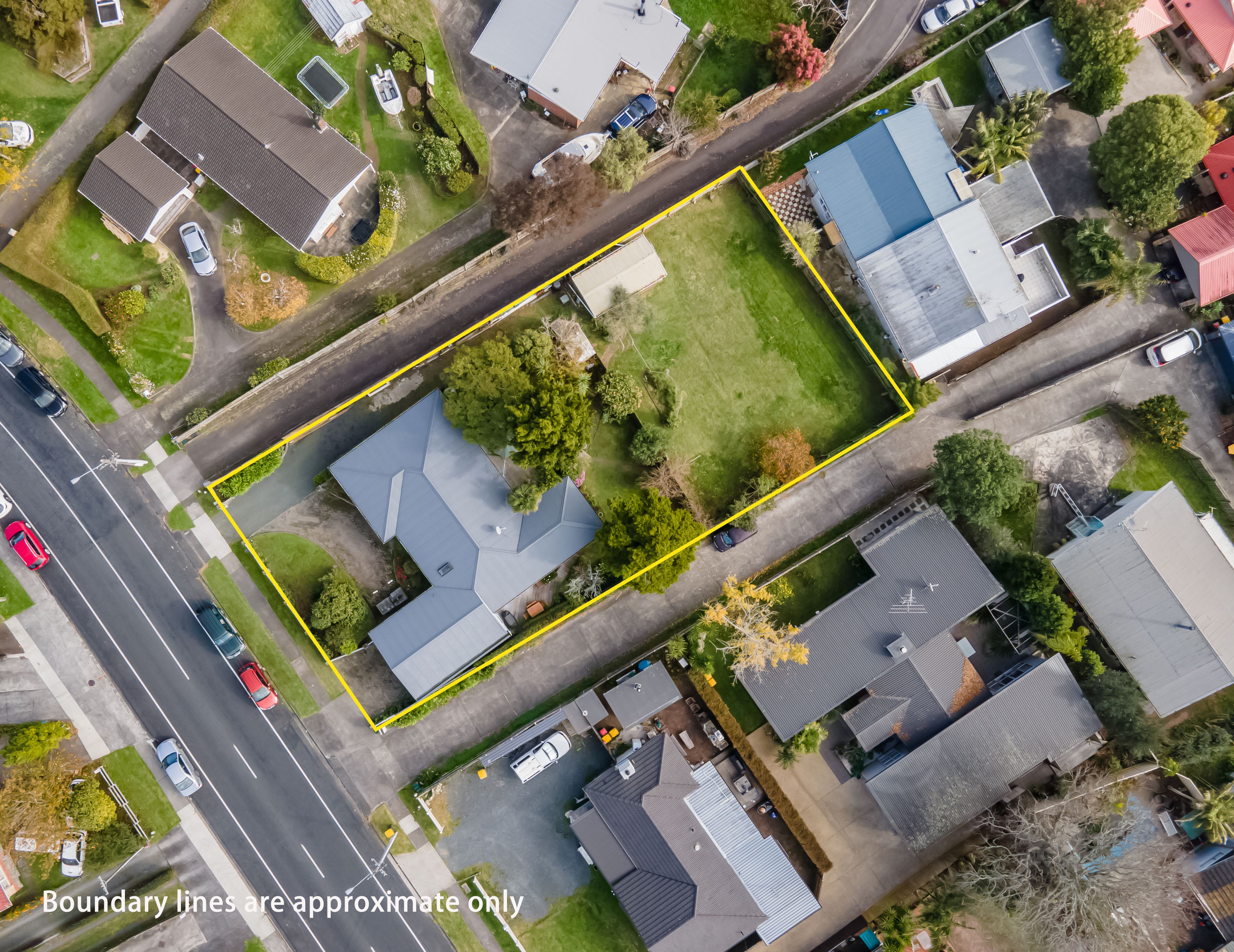 18 Hutchinsons Road, Bucklands Beach, Manukau City
