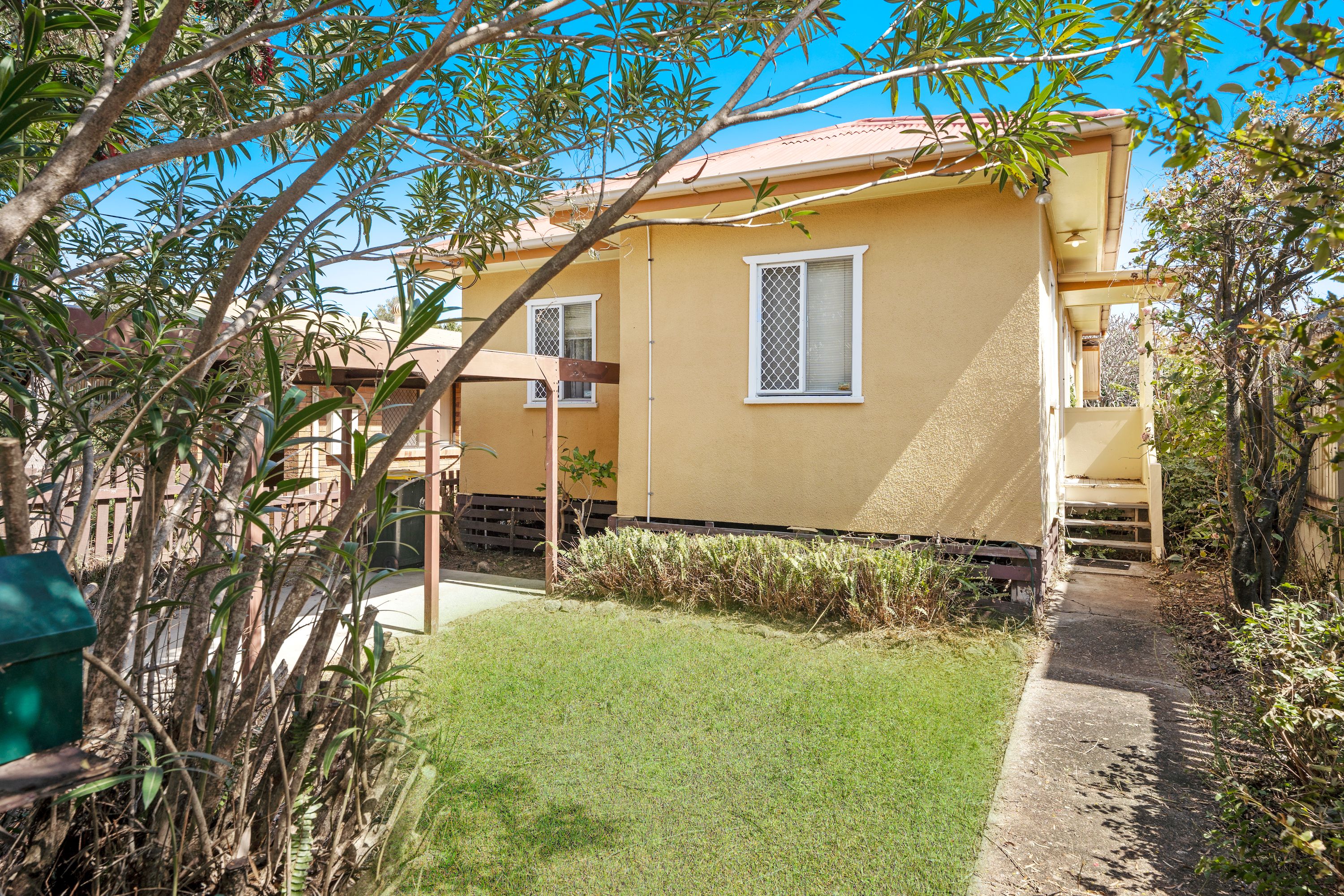 37 Tilley Street, Redcliffe QLD 4020