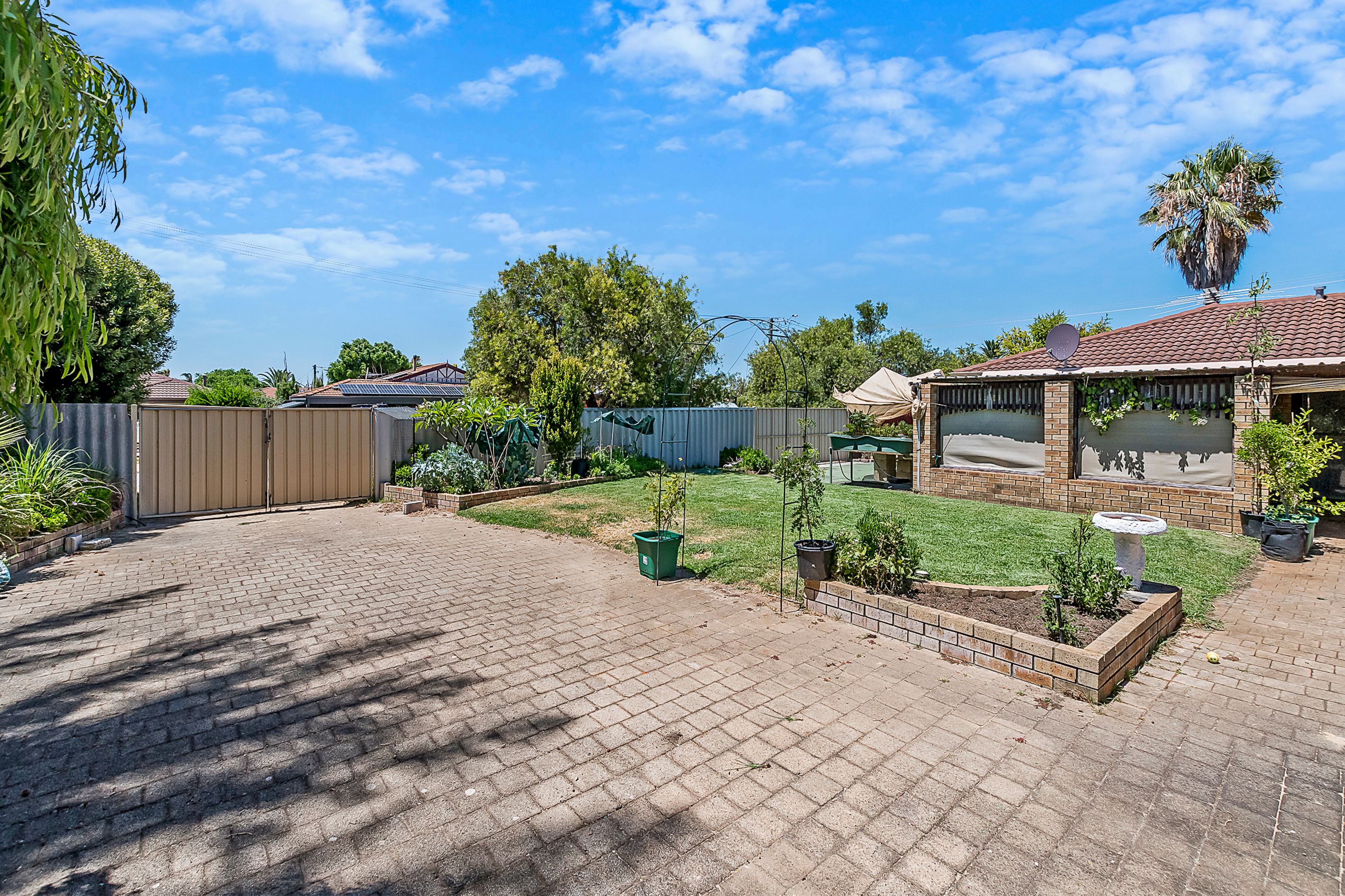 2 Windale Place, Cooloongup, WA 6168
