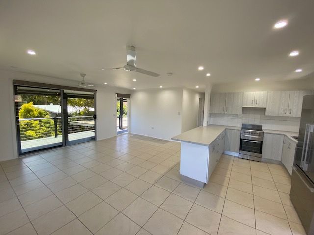2/63 Mitchell Avenue, Molendinar, QLD 4214