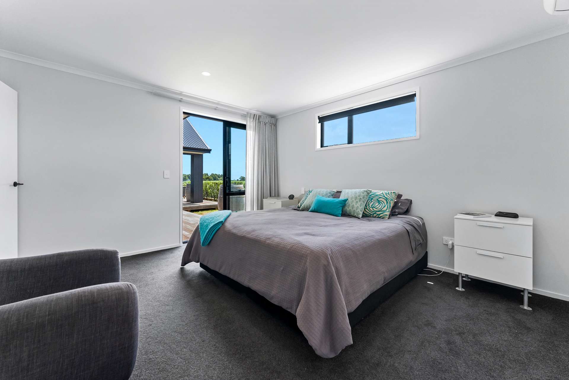 5 Kerr Crescent photo 29