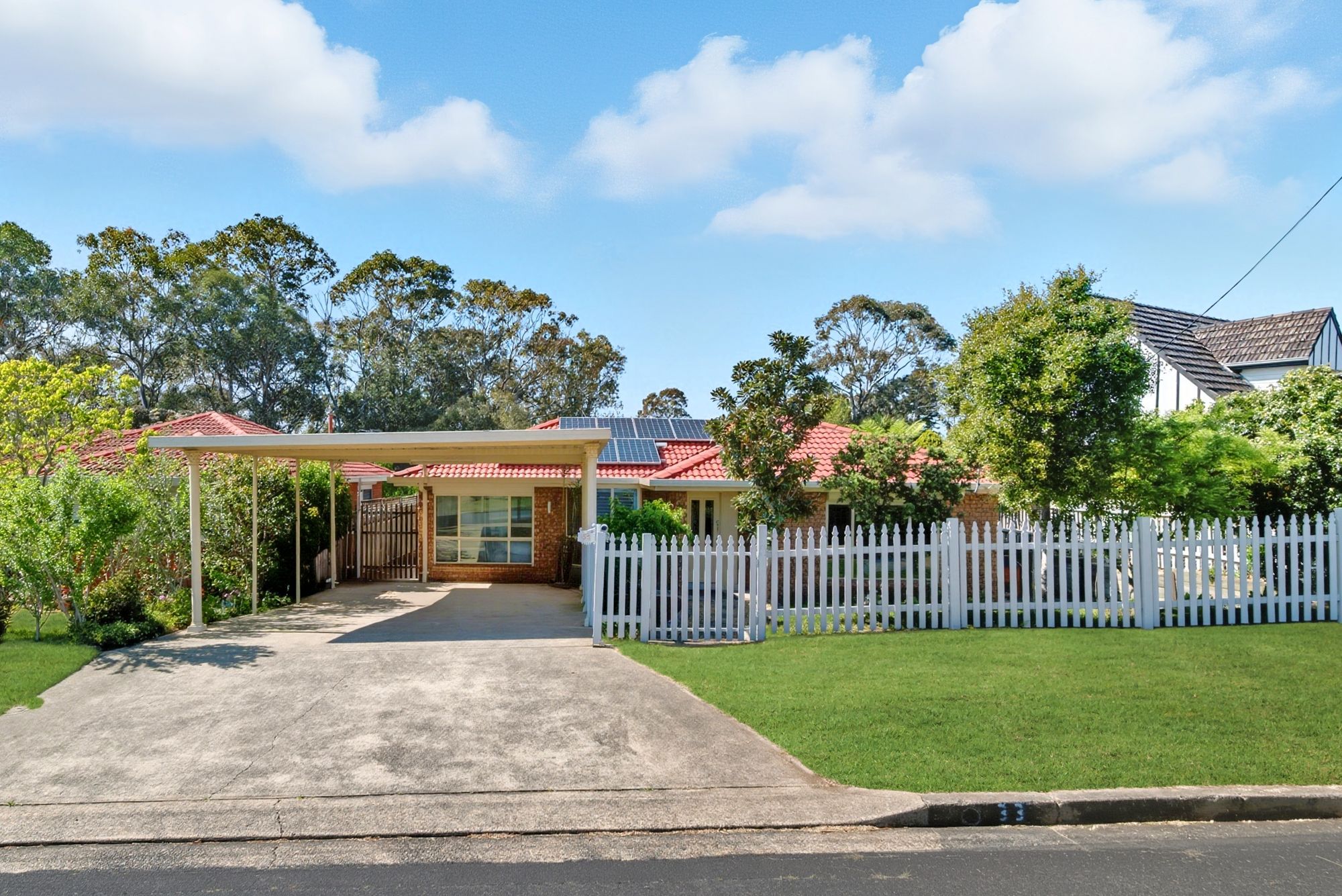 33 Lugarno Avenue , Leumeah NSW 2560