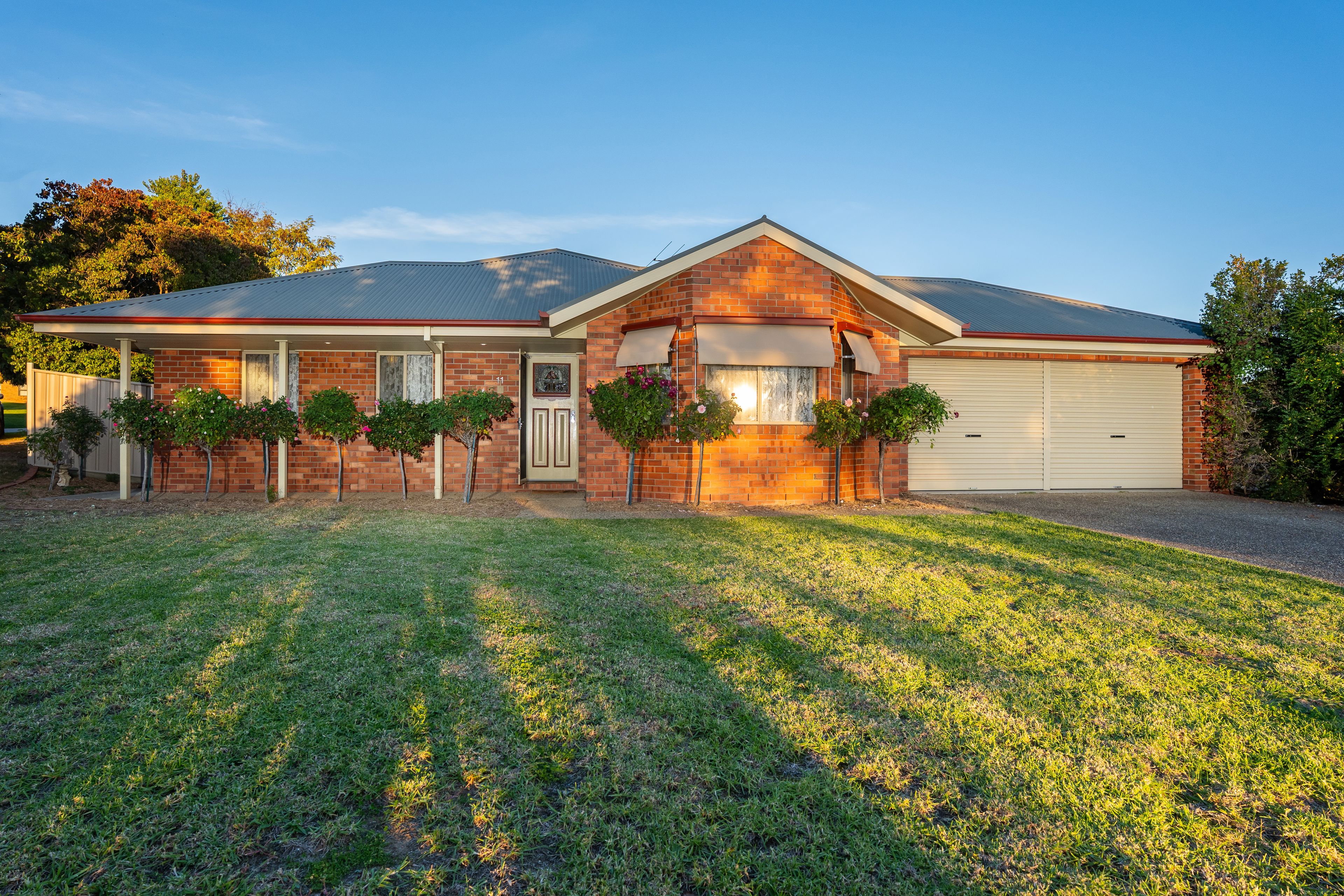 11 Cassinia Court, Thurgoona, NSW 2640