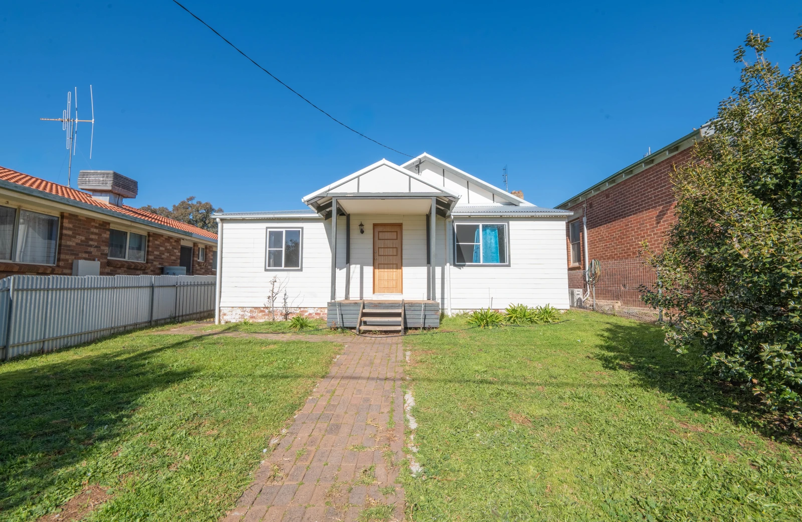 53 Woodward Street, Parkes, NSW 2870