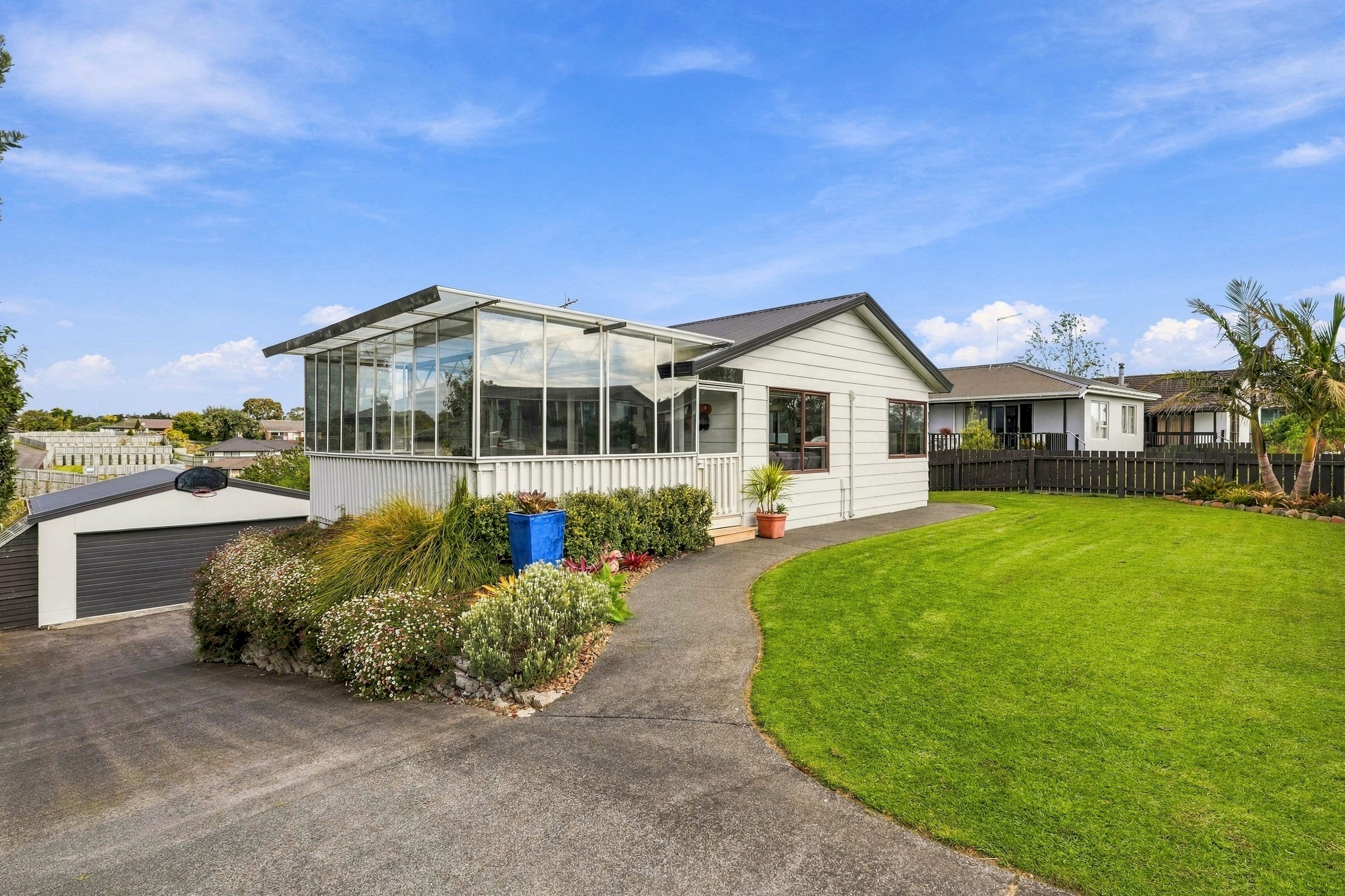 55 Edgewater Parade, Waiuku, Franklin