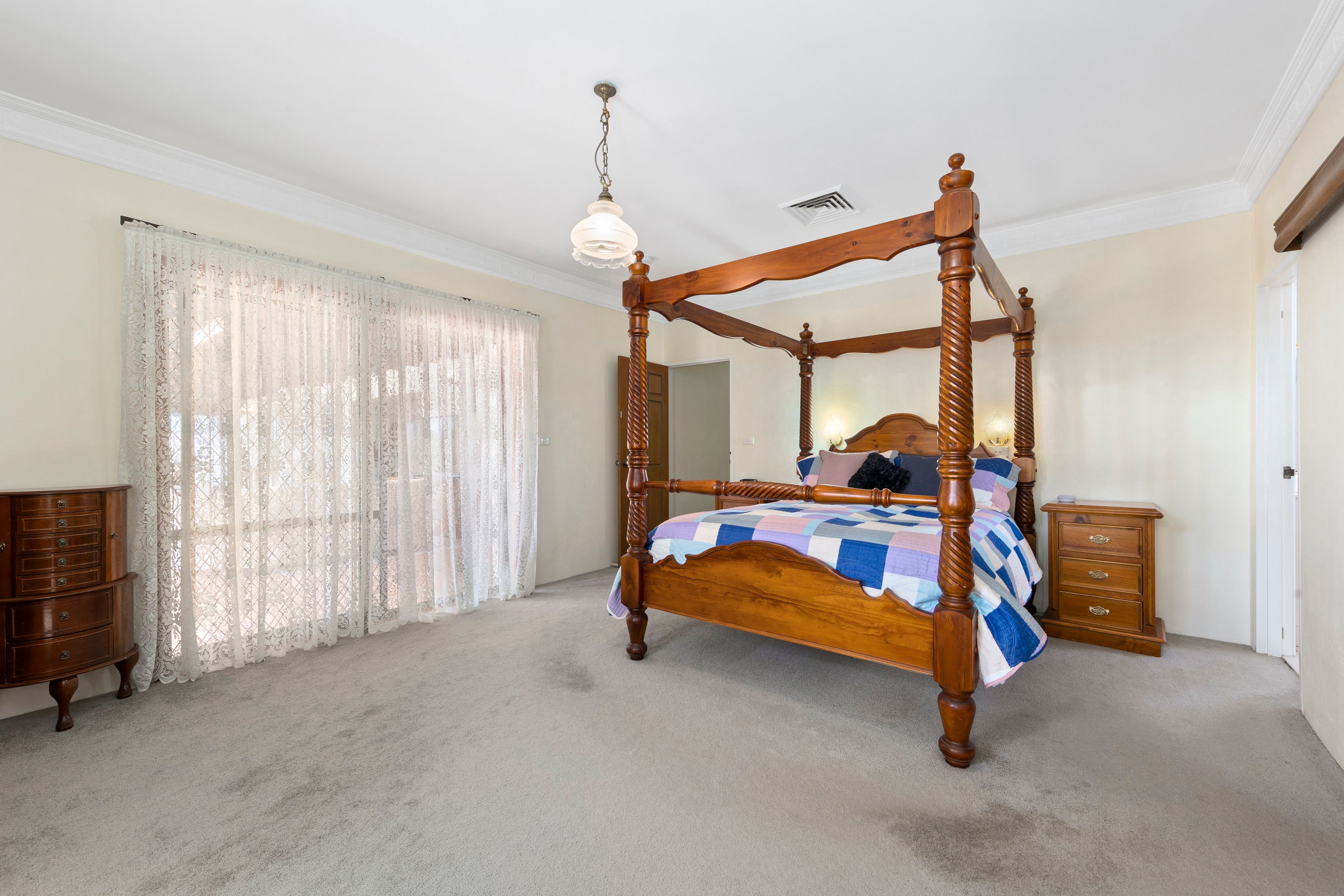 48 Hardes Avenue — photo 10 of 23
