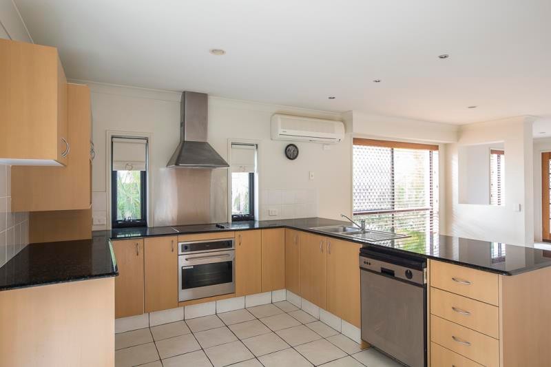 2/24 Mason Street, Southport, QLD 4215