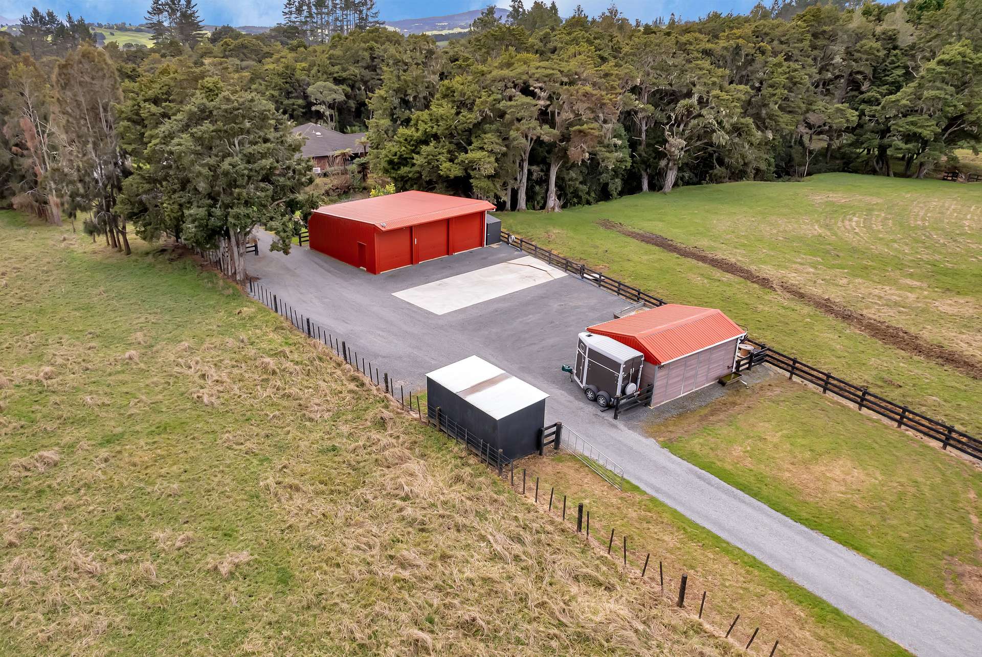 327 Tangihua Road photo 1