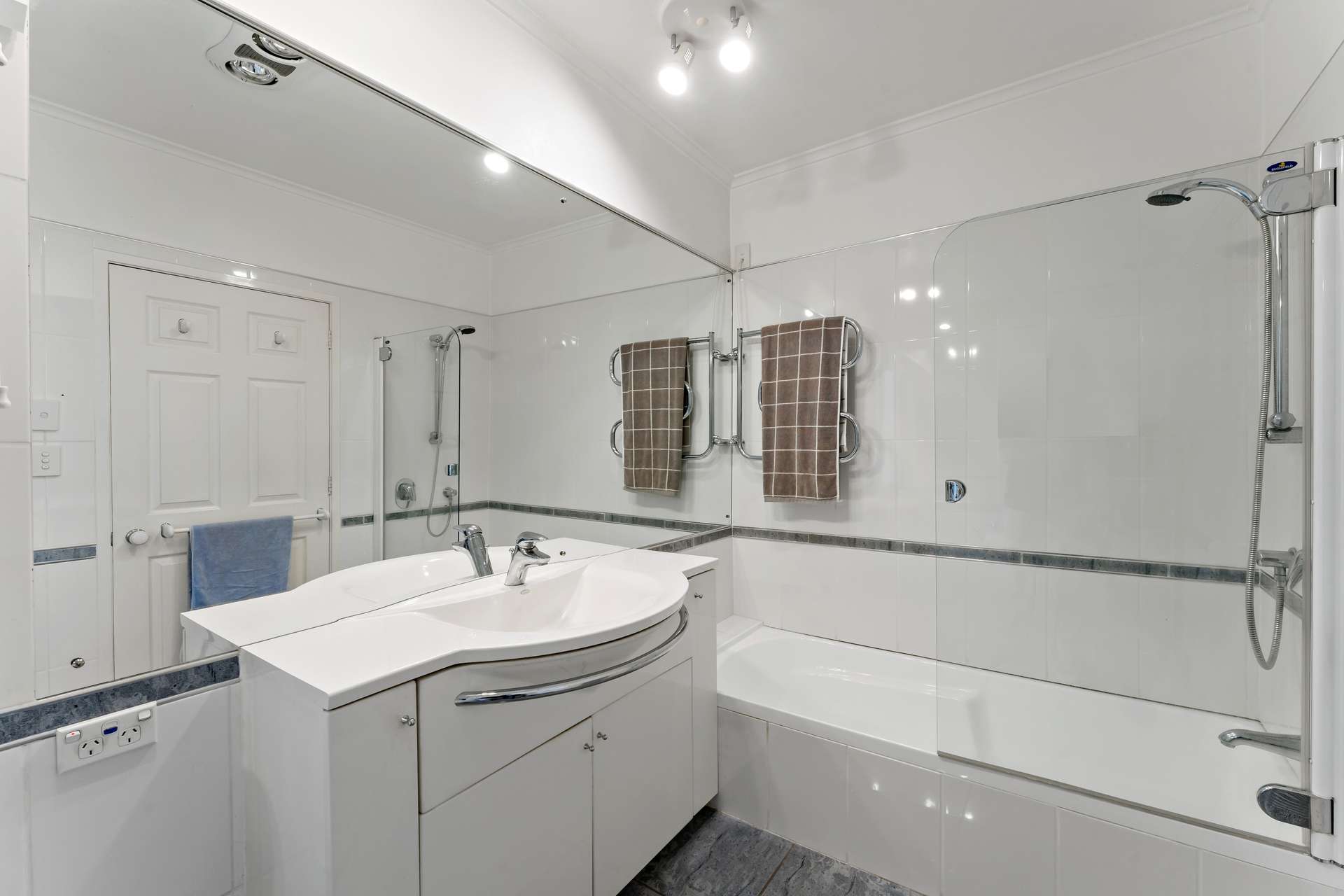 15 Marau Crescent photo 6