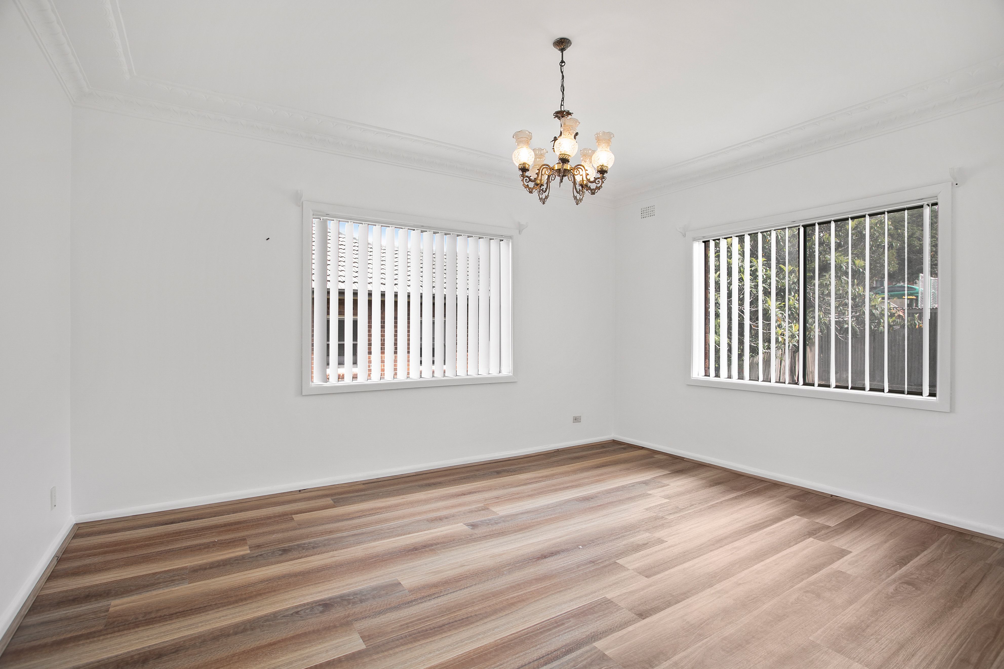 12a/Lee Street — photo 5 of 6