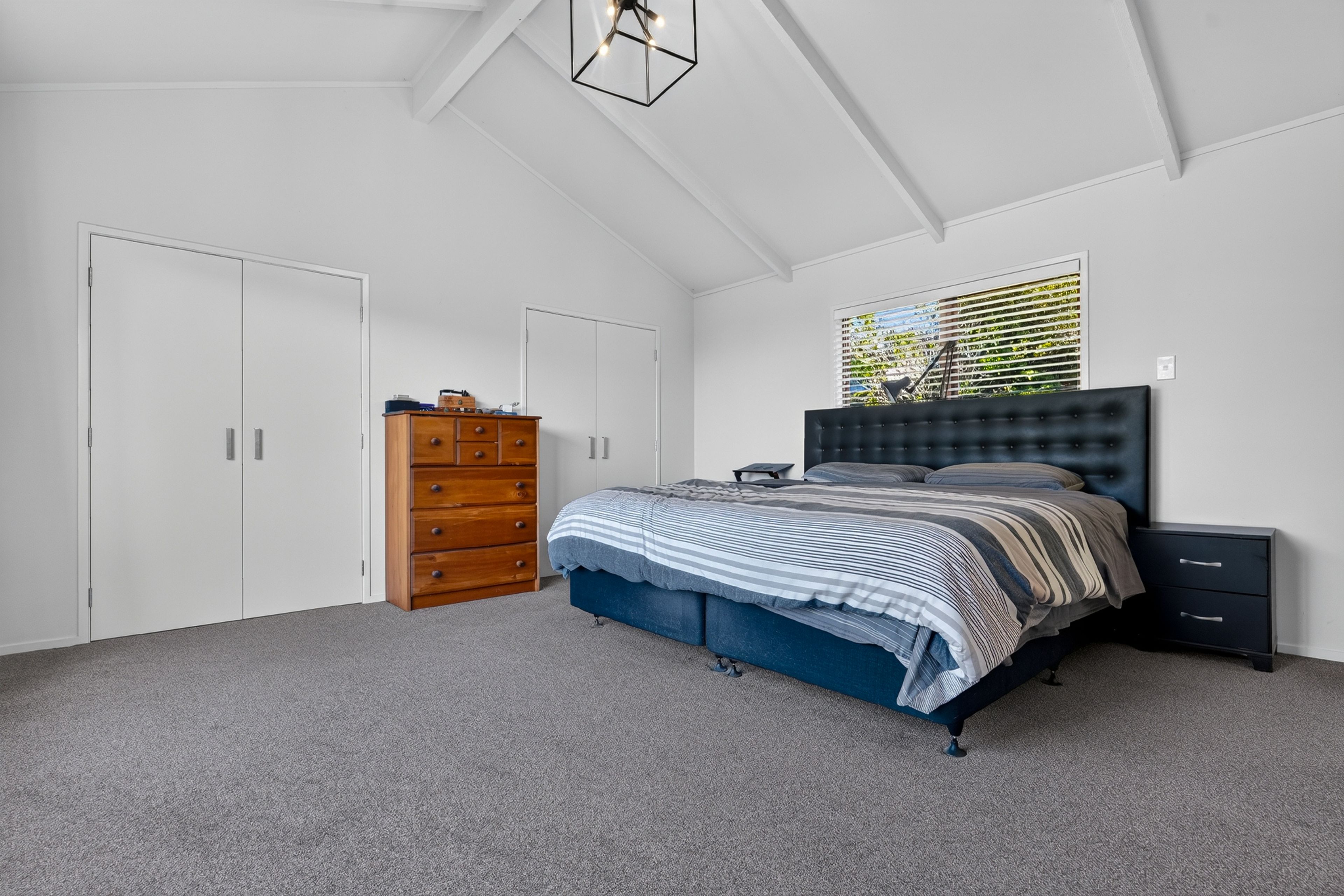 8 Aberdeen Road, Campbells Bay, North Shore City