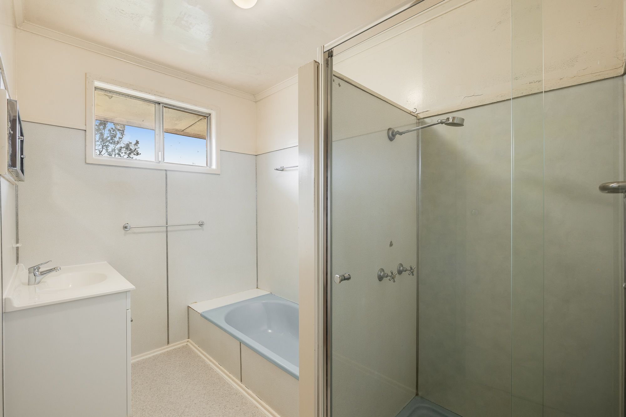 16 Eugenia Street — photo 11 of 16