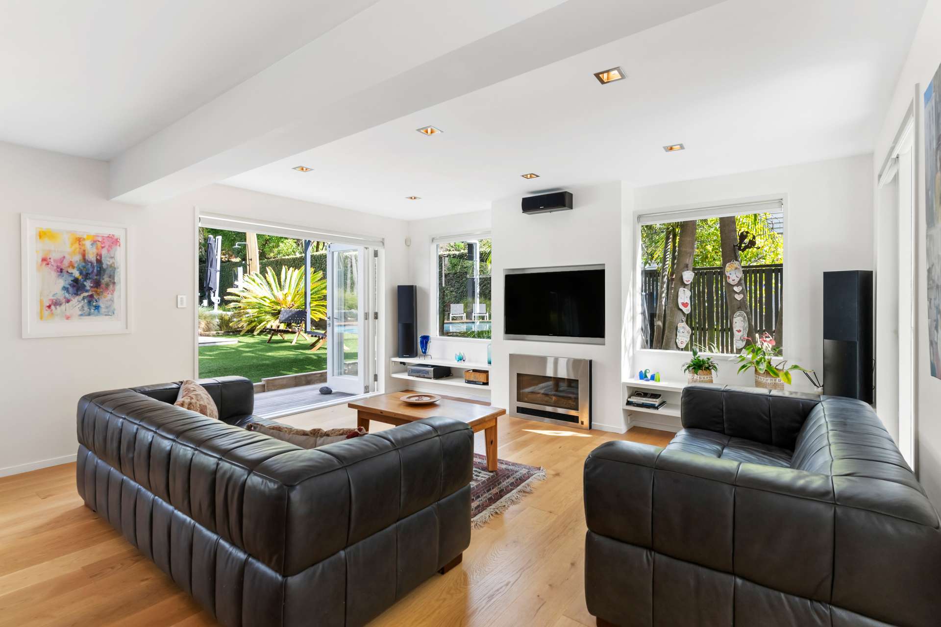 25 Montana Avenue photo 2
