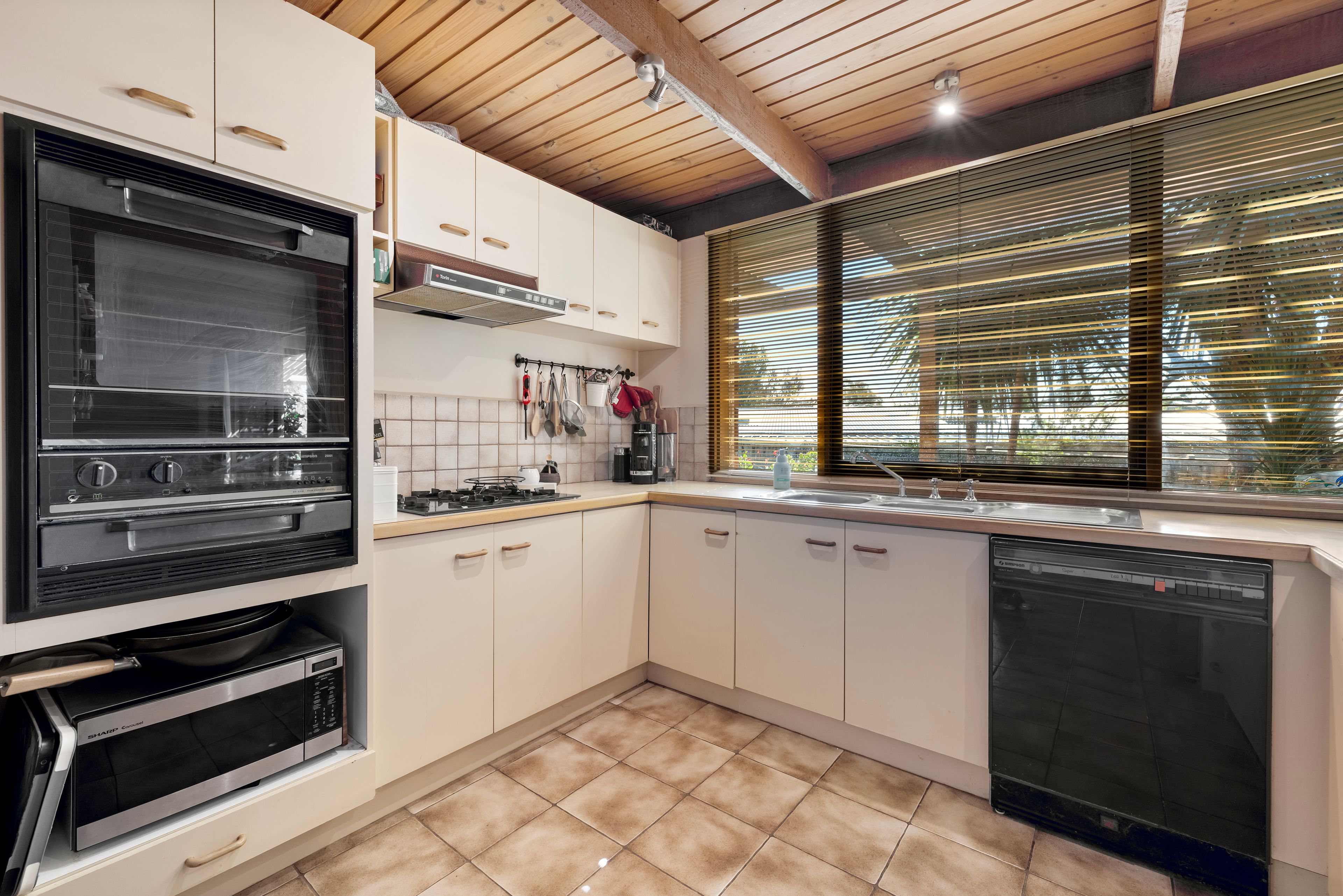 3 Cherbourg Court — photo 10 of 13