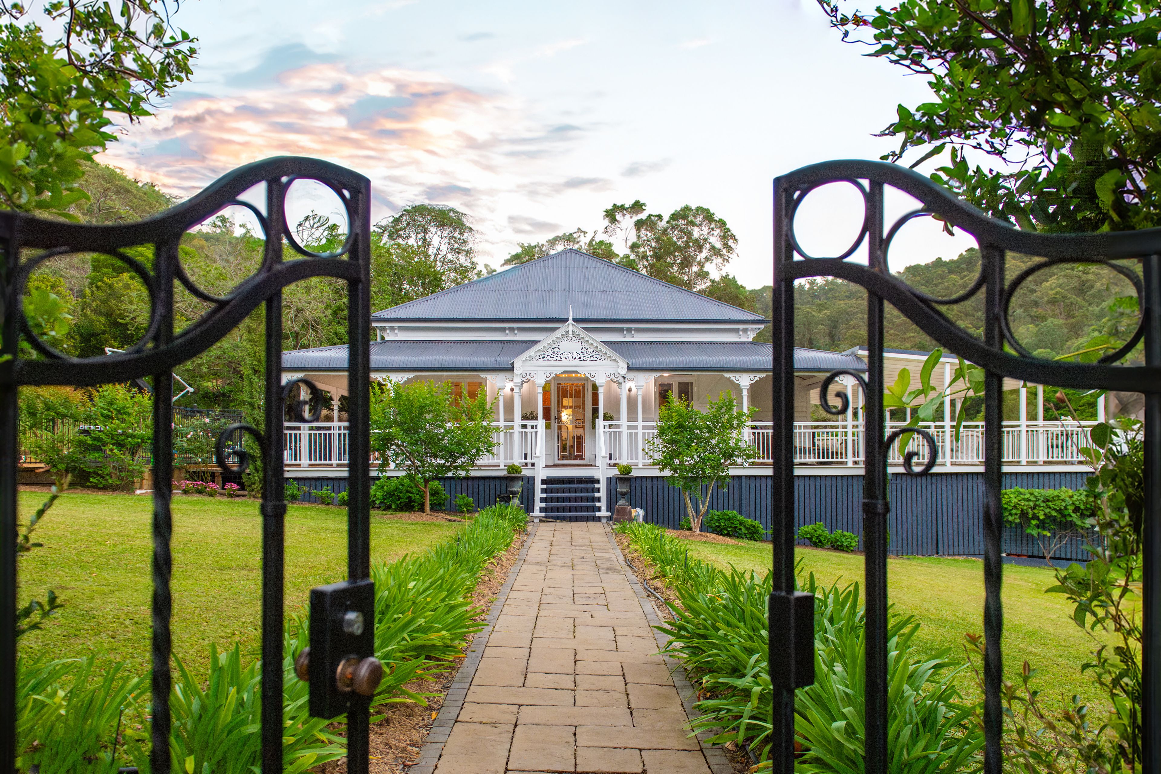 54 Waterfall Drive, Wongawallan, QLD 4210