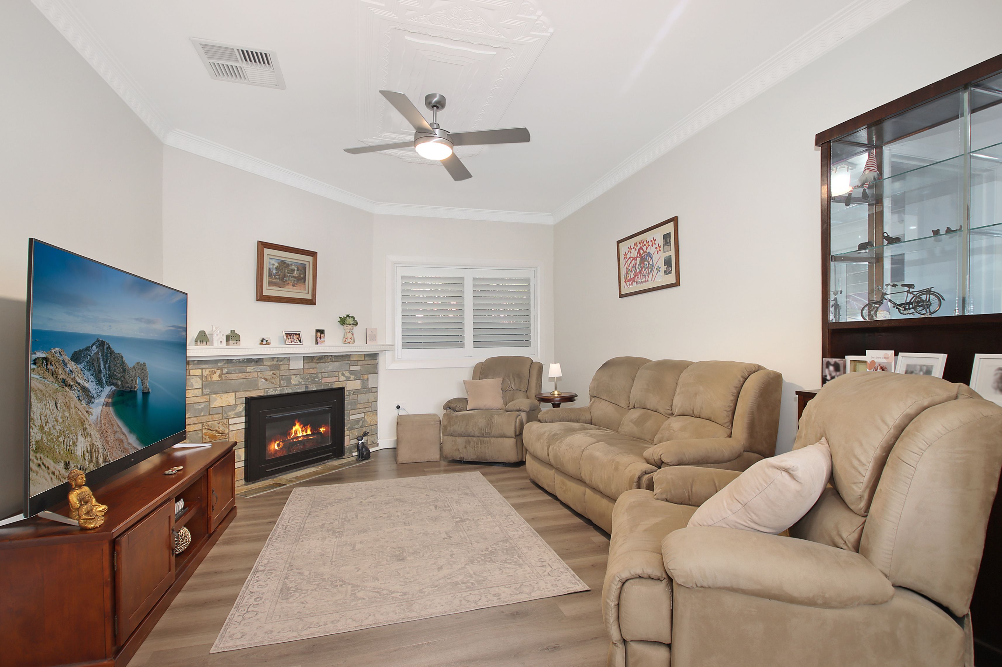 369 Buckingham Street — photo 4 of 11
