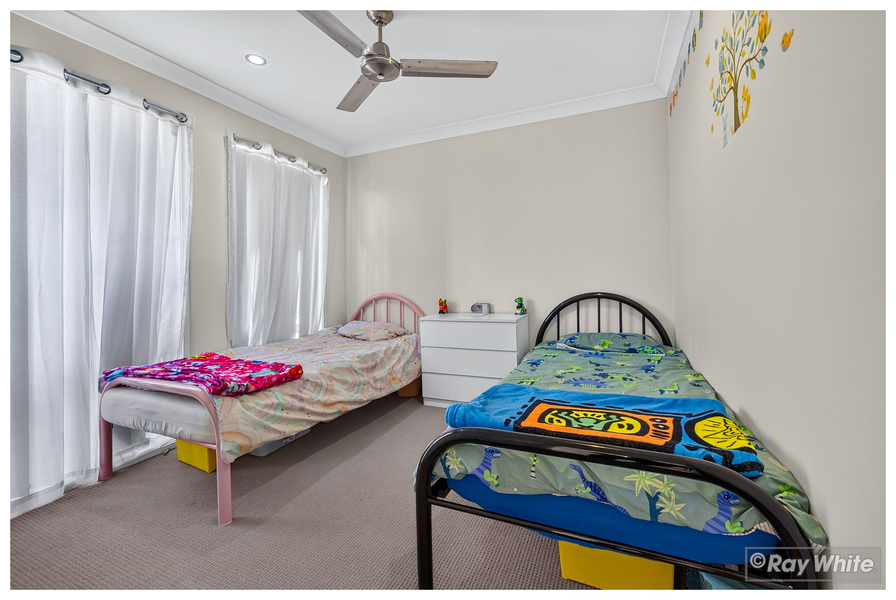 5 Leichhardt Drive — photo 16 of 24