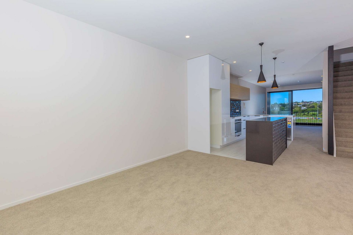 18/4 Stables Lane, Millwater, Rodney