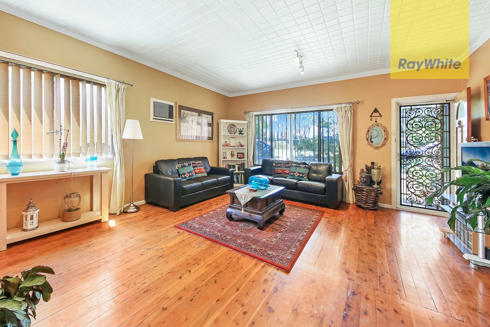 4 Paul Crescent, South Wentworthville, NSW 2145
