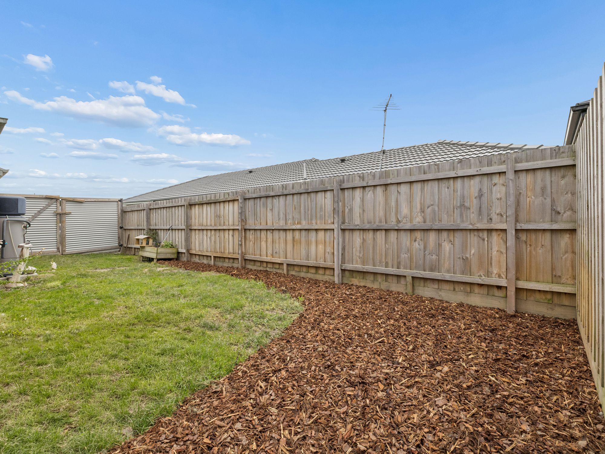 15 Furlong Crescent — photo 12 of 18