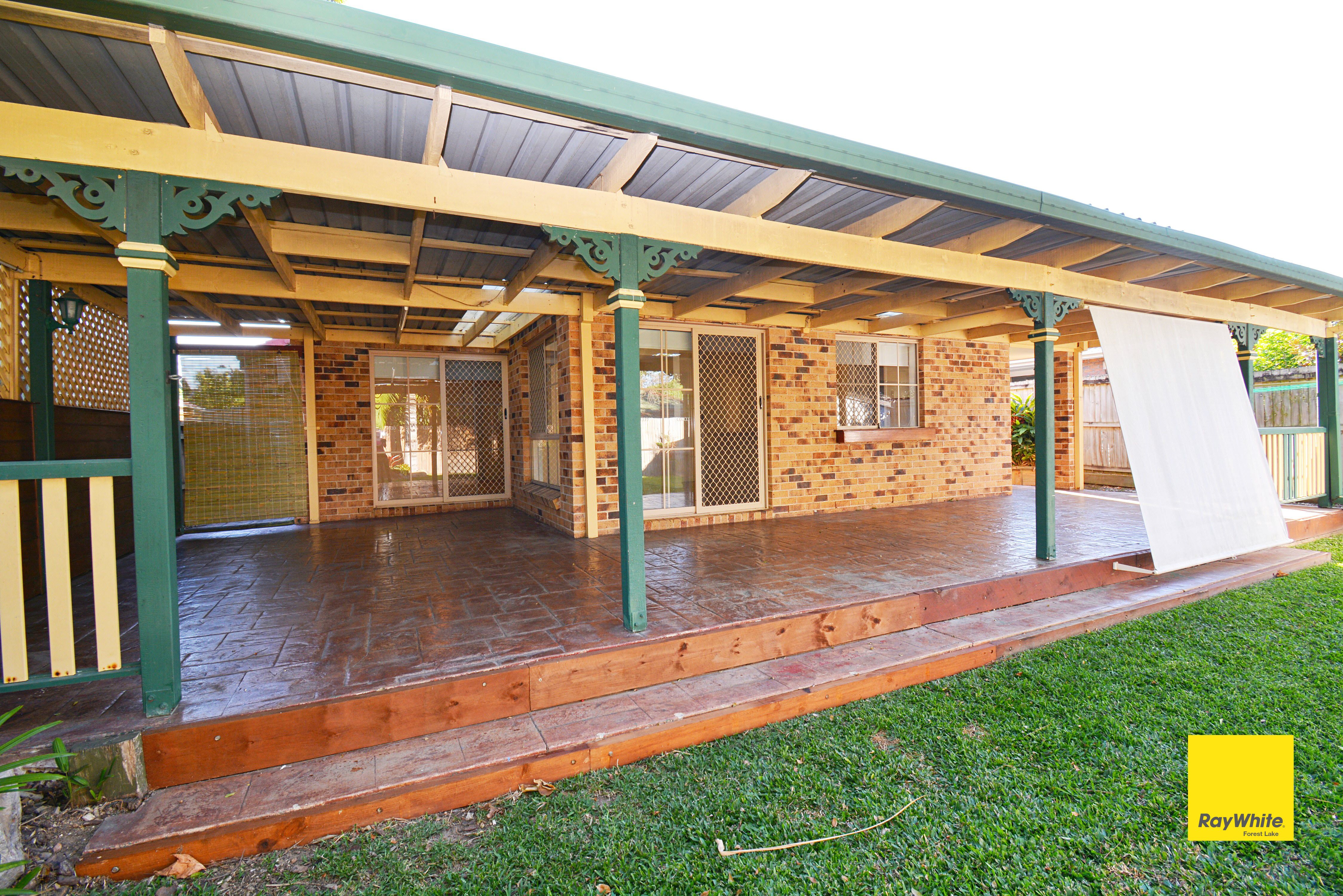 16 Rimu Crescent, Forest Lake, QLD 4078