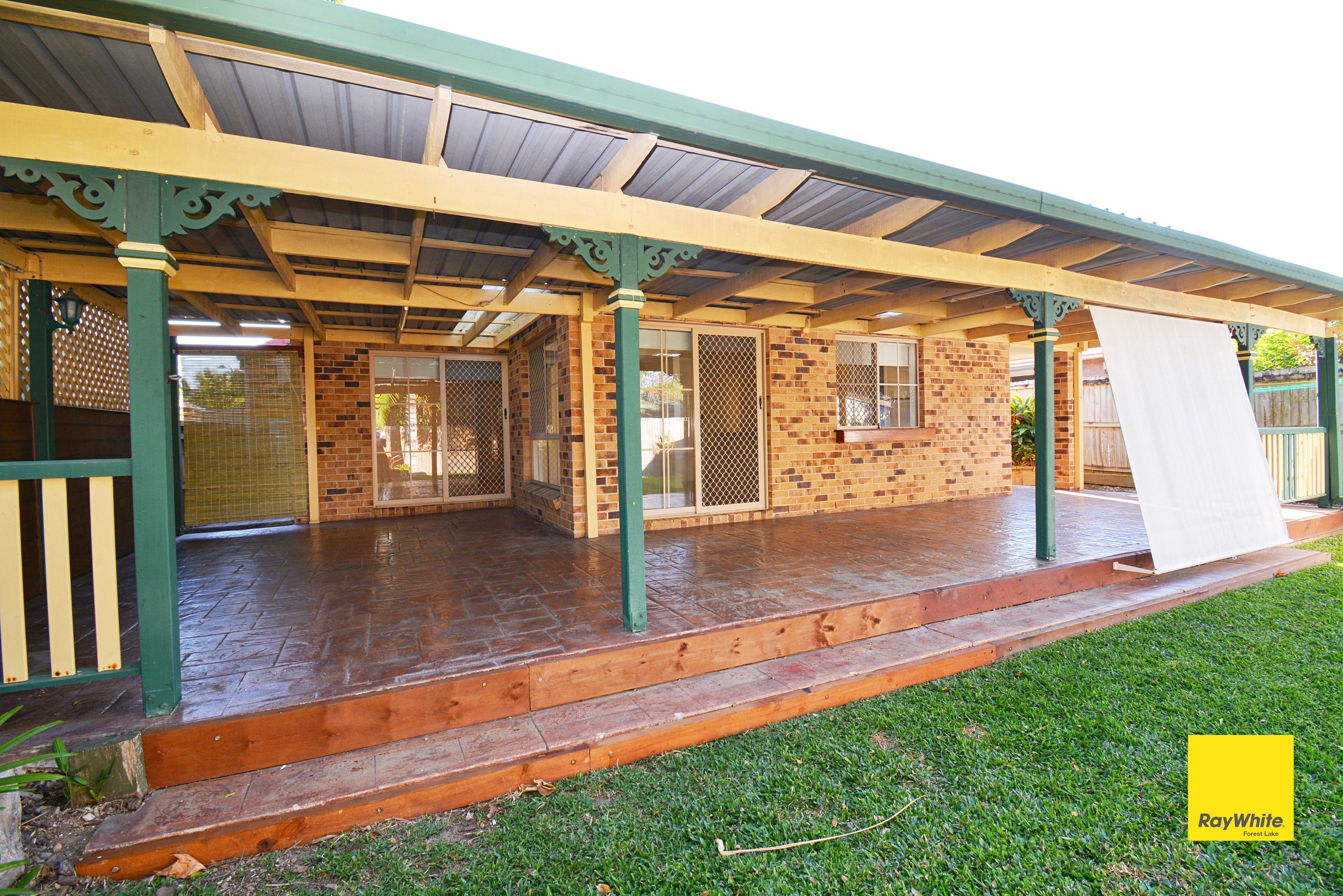 16 Rimu Crescent, Forest Lake, QLD 4078