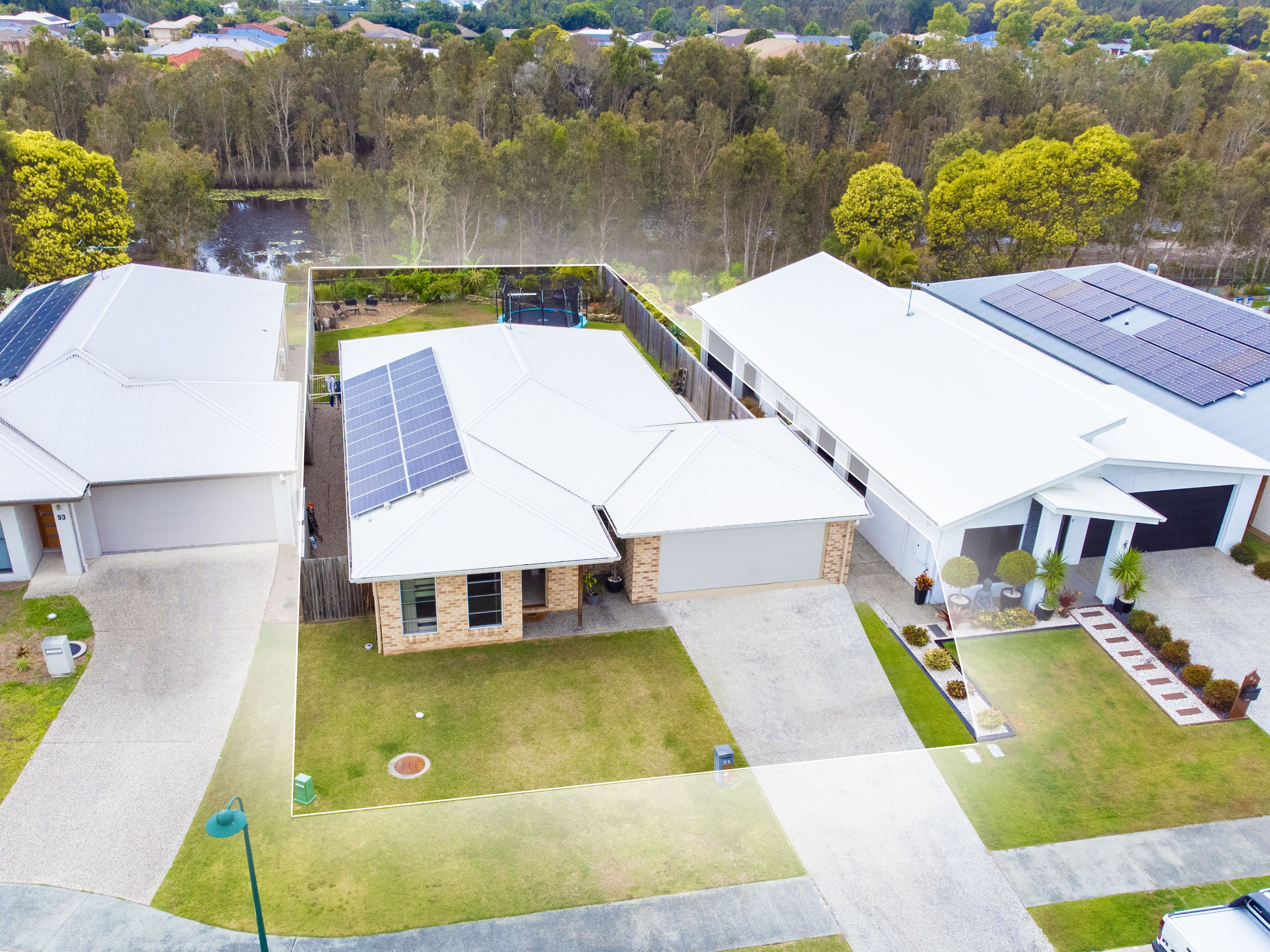 95 Lakeside Crescent, Ningi, QLD 4511