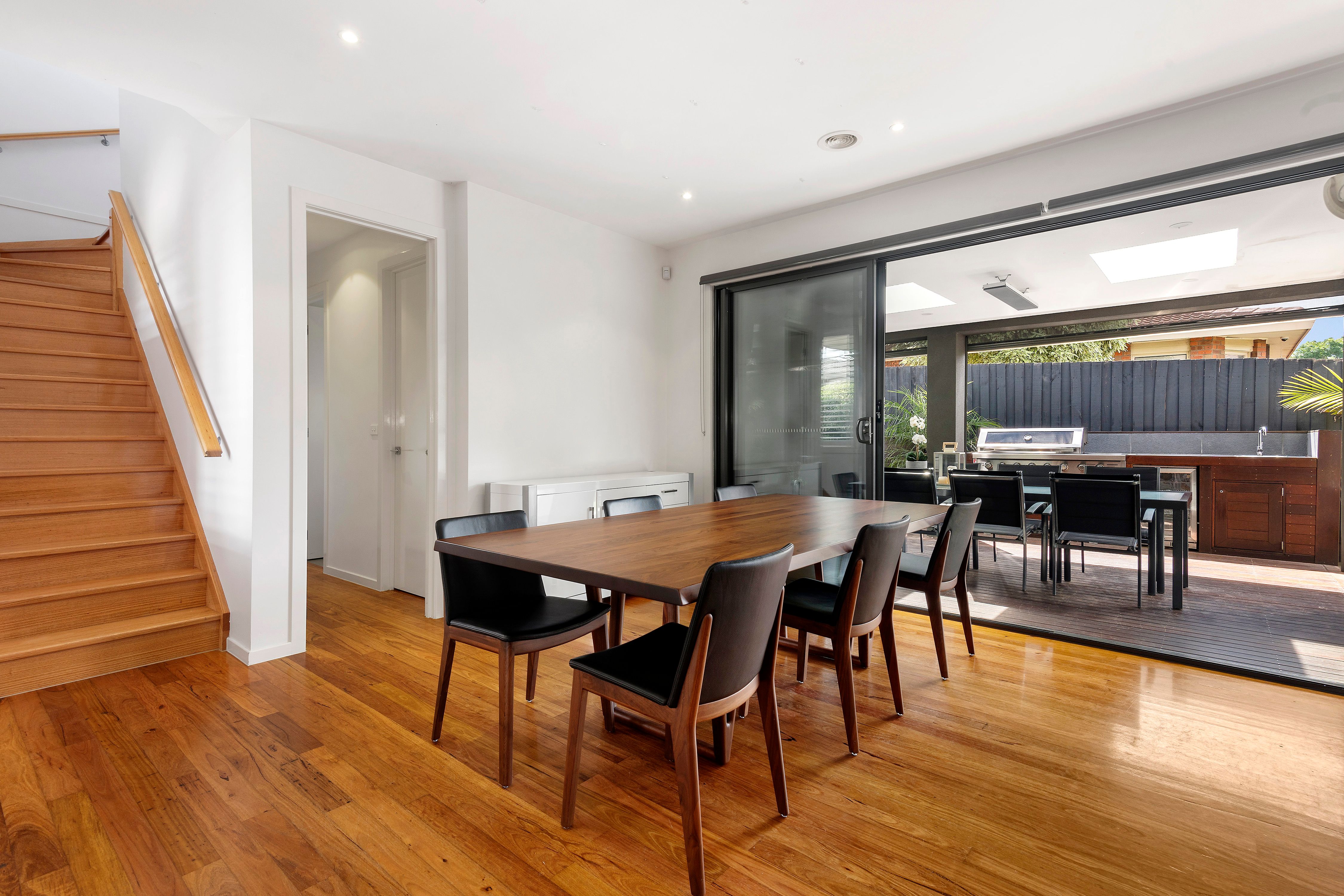 2/4 Robert Street, Chadstone, VIC 3148