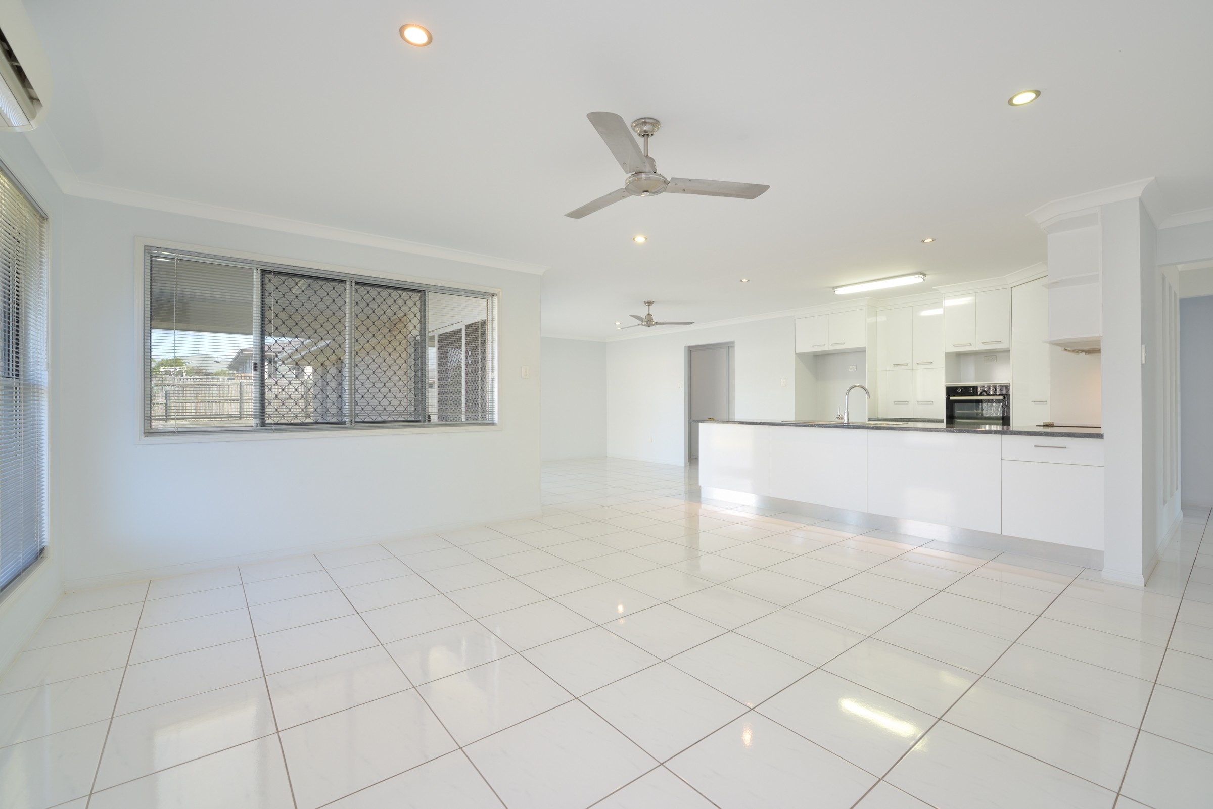 5 Briffney Street, Kirkwood, QLD 4680