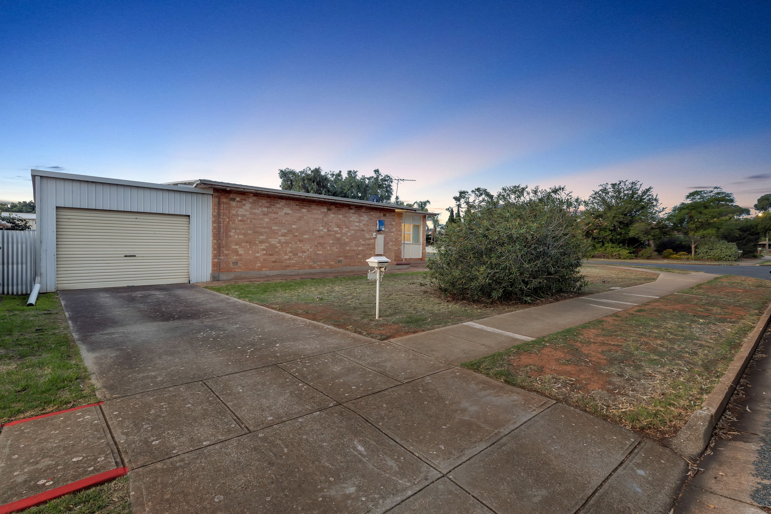 16 Prunus Avenue, Elizabeth Vale, SA 5112