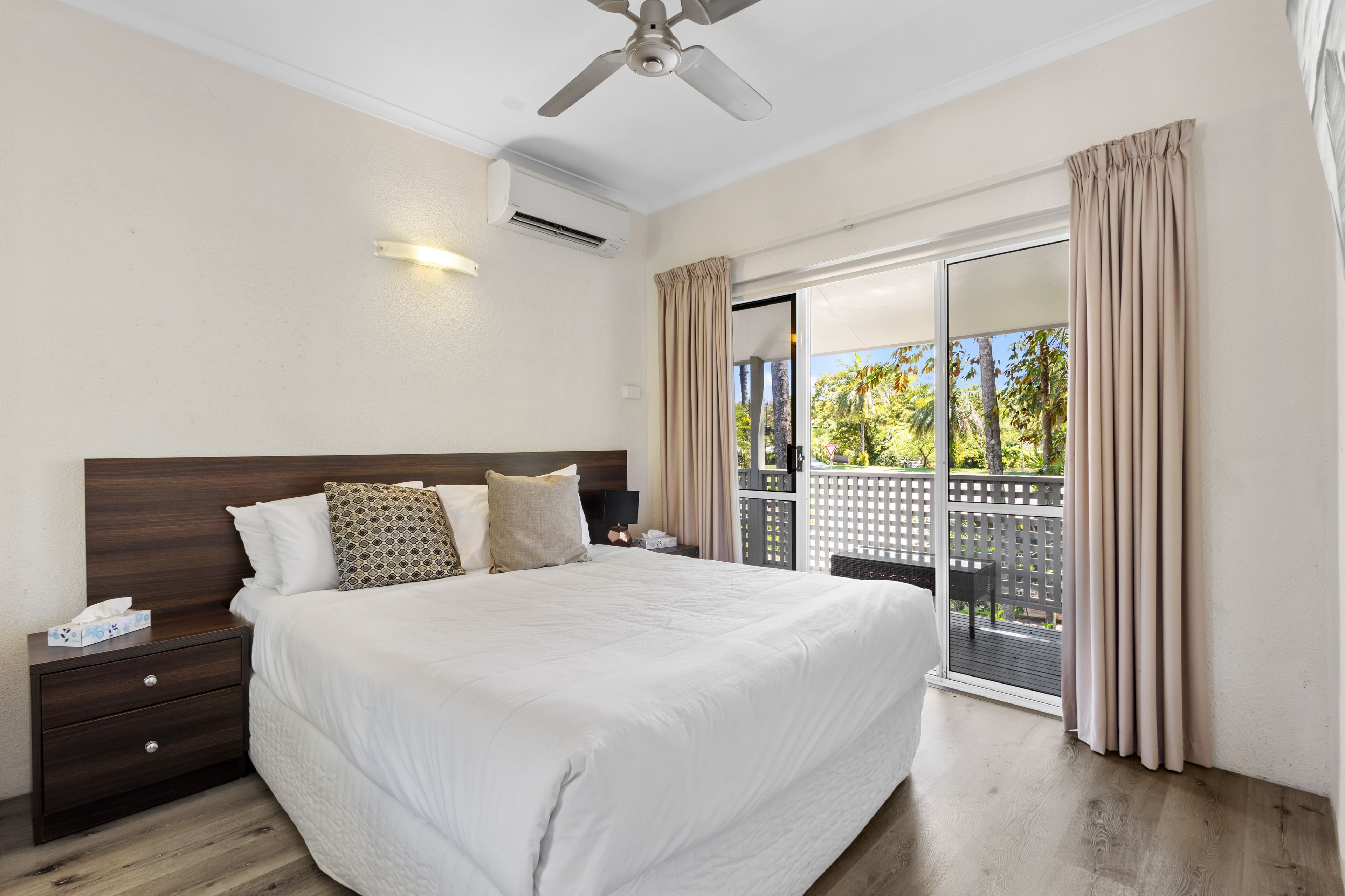 1/121-137 Port Douglas Road — photo 13 of 28