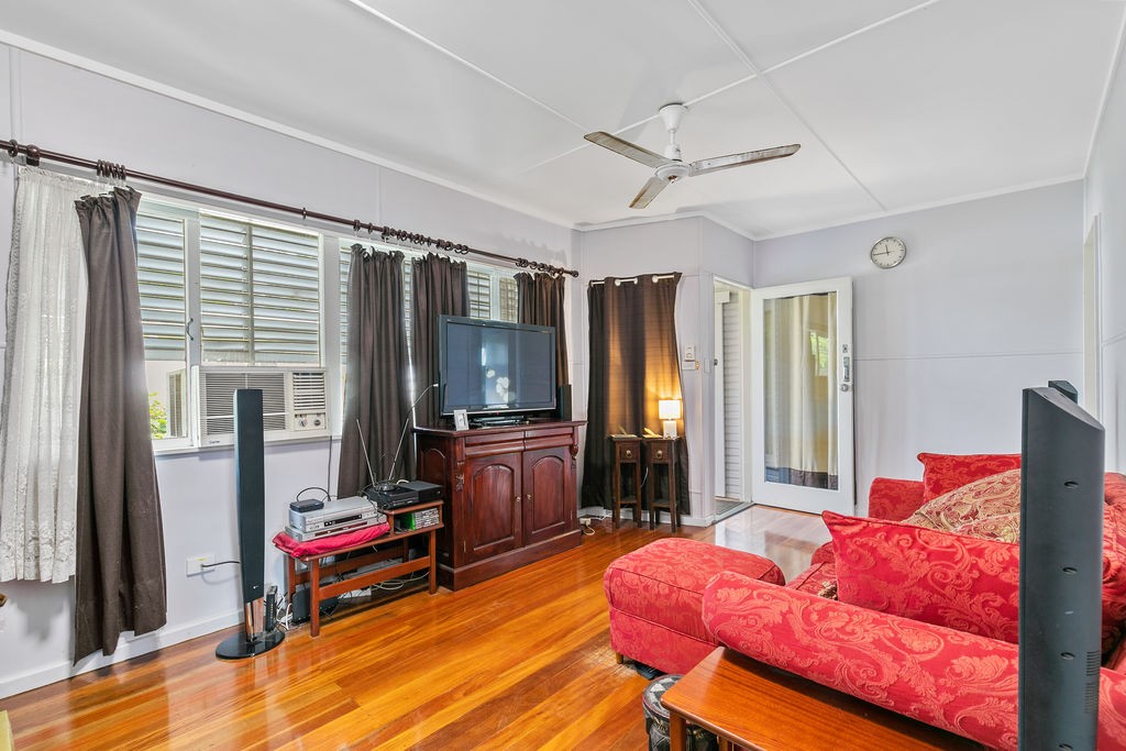 64 Chalfont Street, Salisbury, QLD 4107