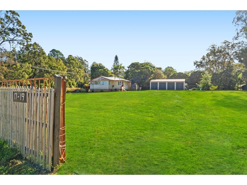 17-19 Vine Street, Redland Bay, QLD 4165