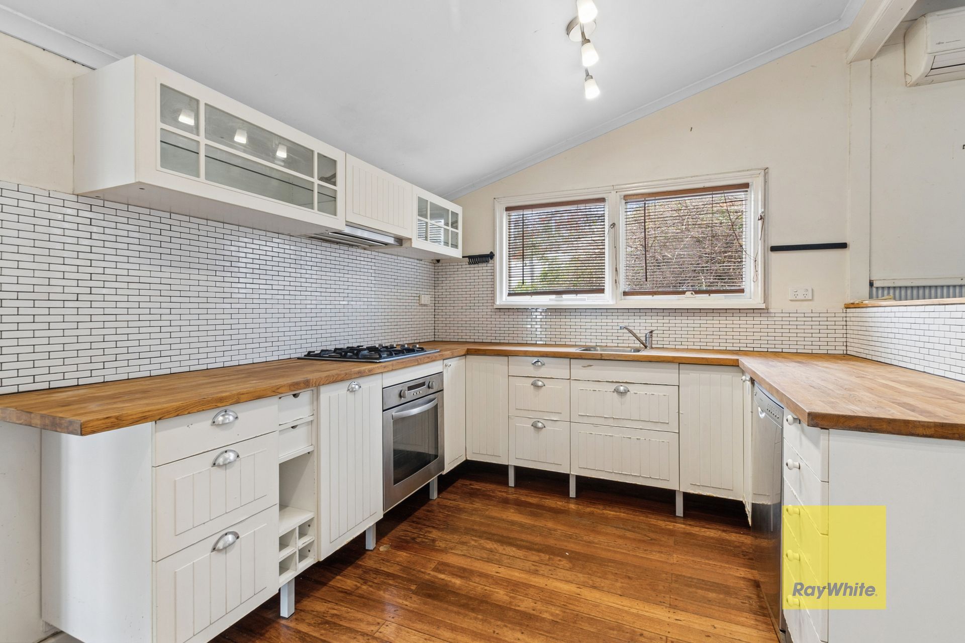 23 Jinda Road — photo 19 of 27