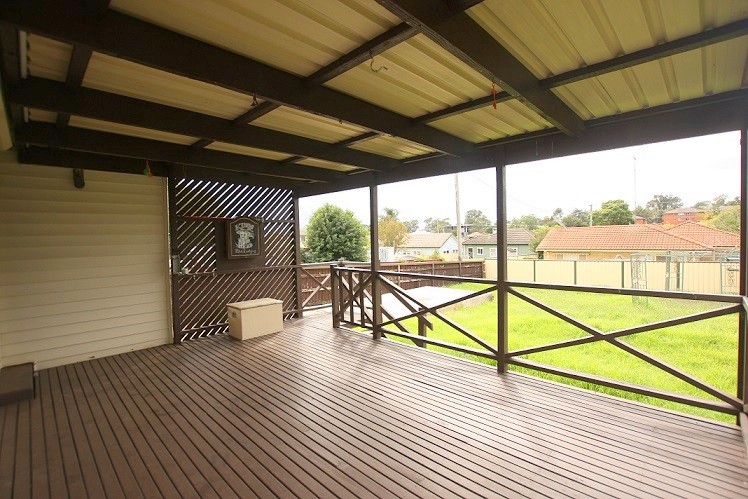 52 Bradbury Avenue, Campbelltown, NSW 2560