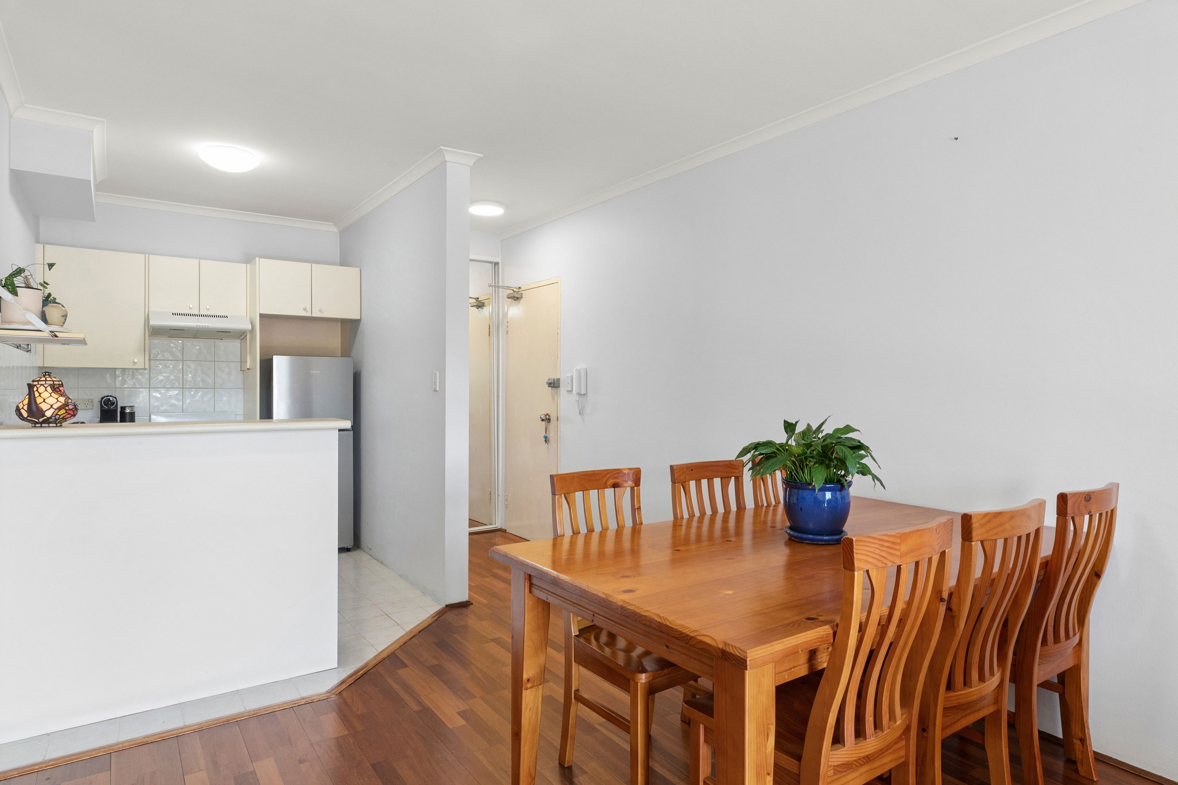 11/2-4 Adelong Street — photo 5 of 9