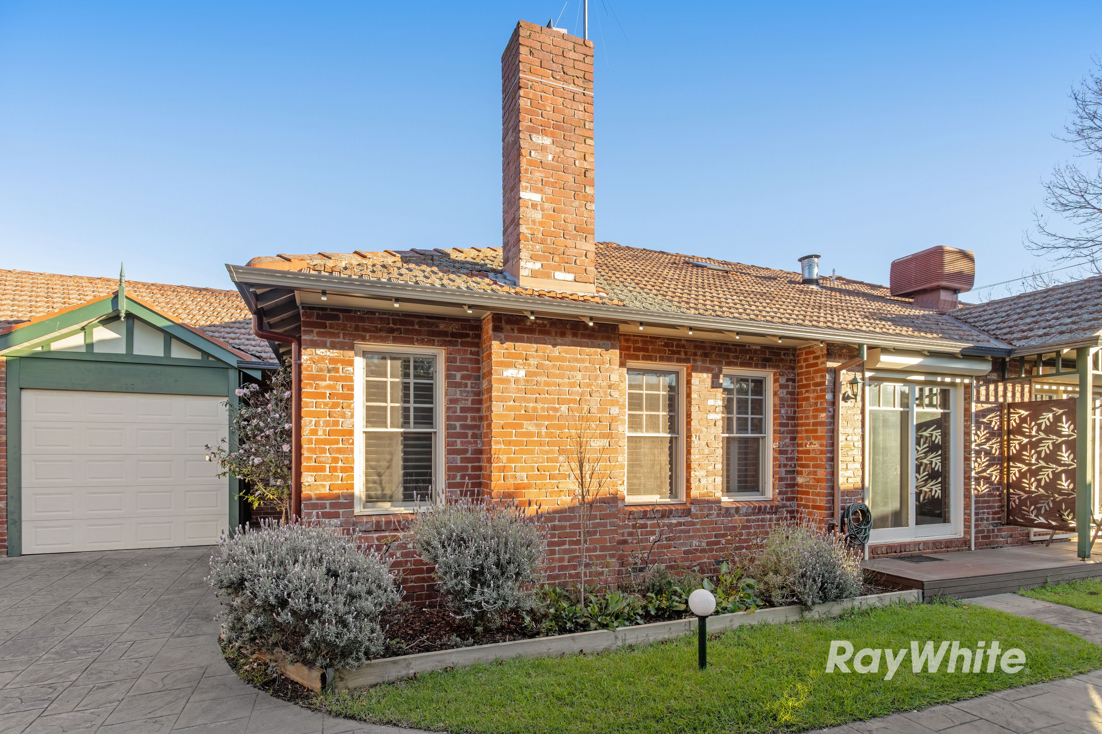 2/40 Burke Road — photo 8 of 8