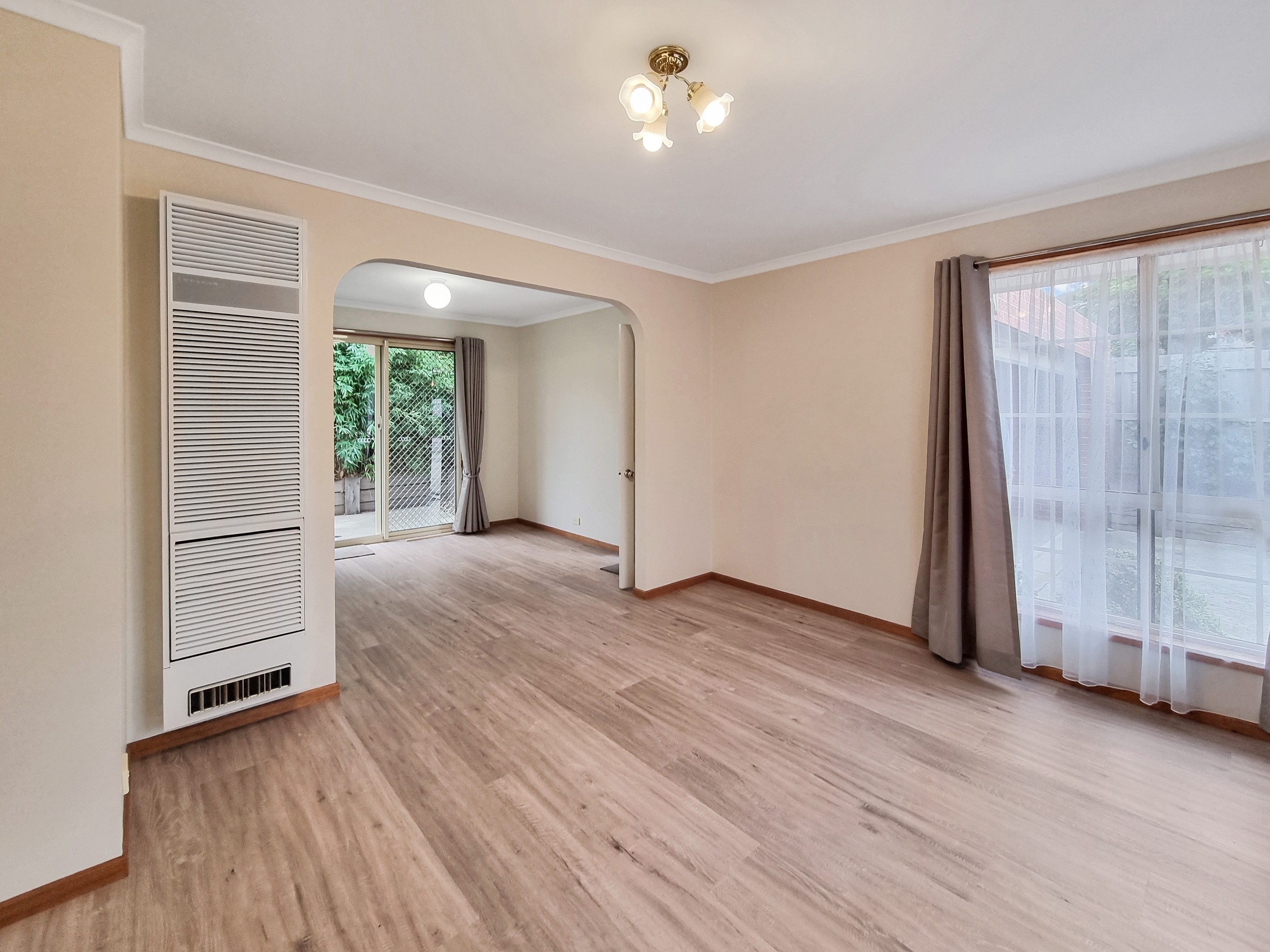 2/7 Cheam Walk, Highton, VIC 3216