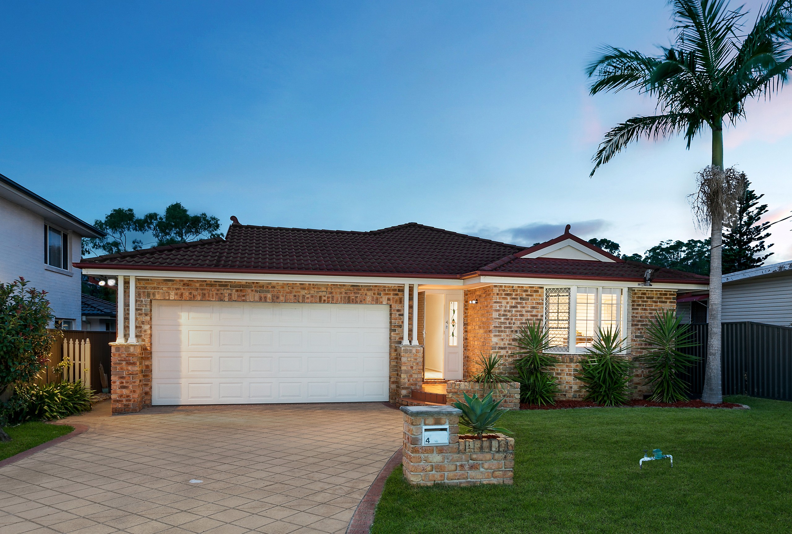 4 Papala Avenue, Bateau Bay, NSW 2261