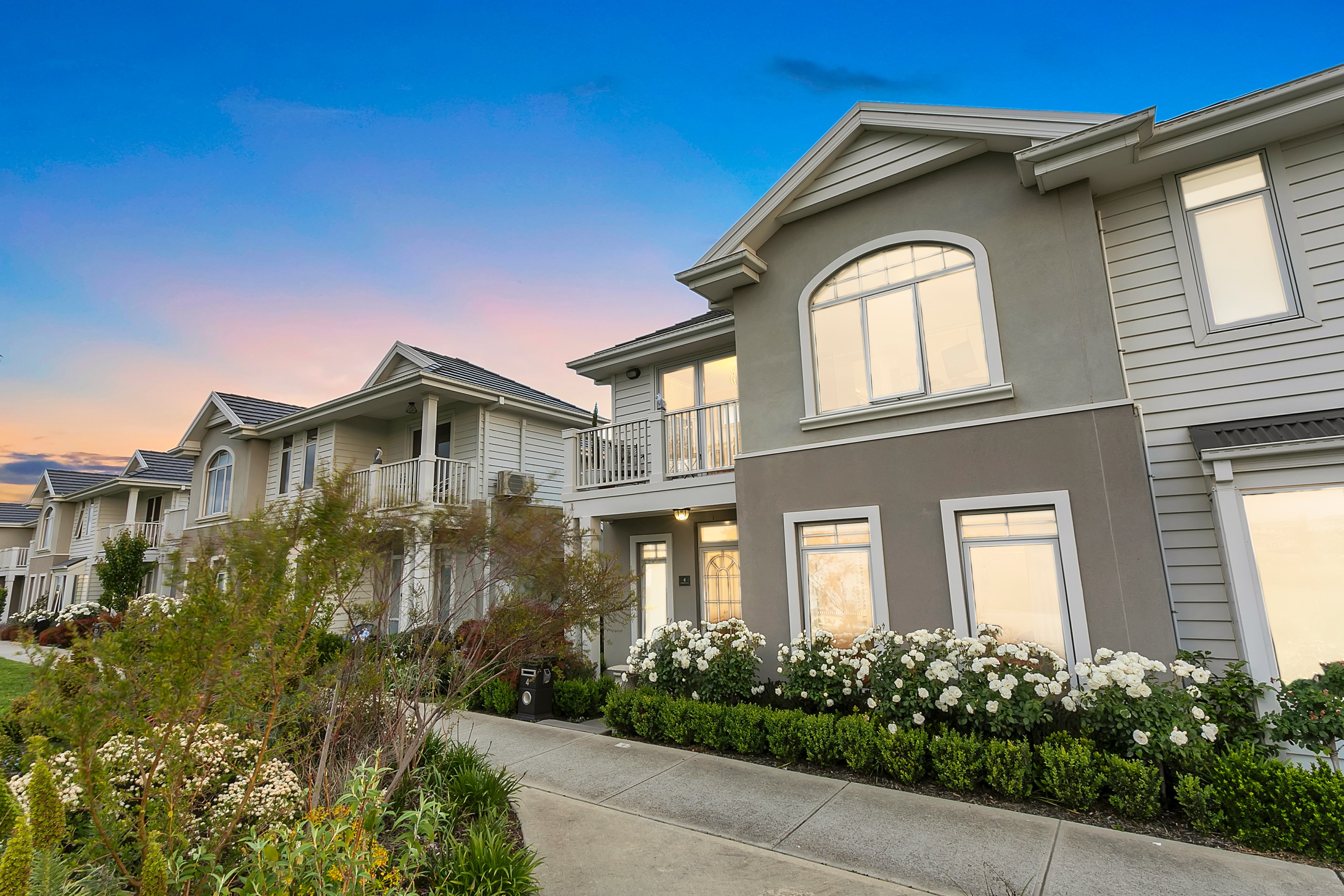 4 Corbin Walk, Officer South, VIC 3809