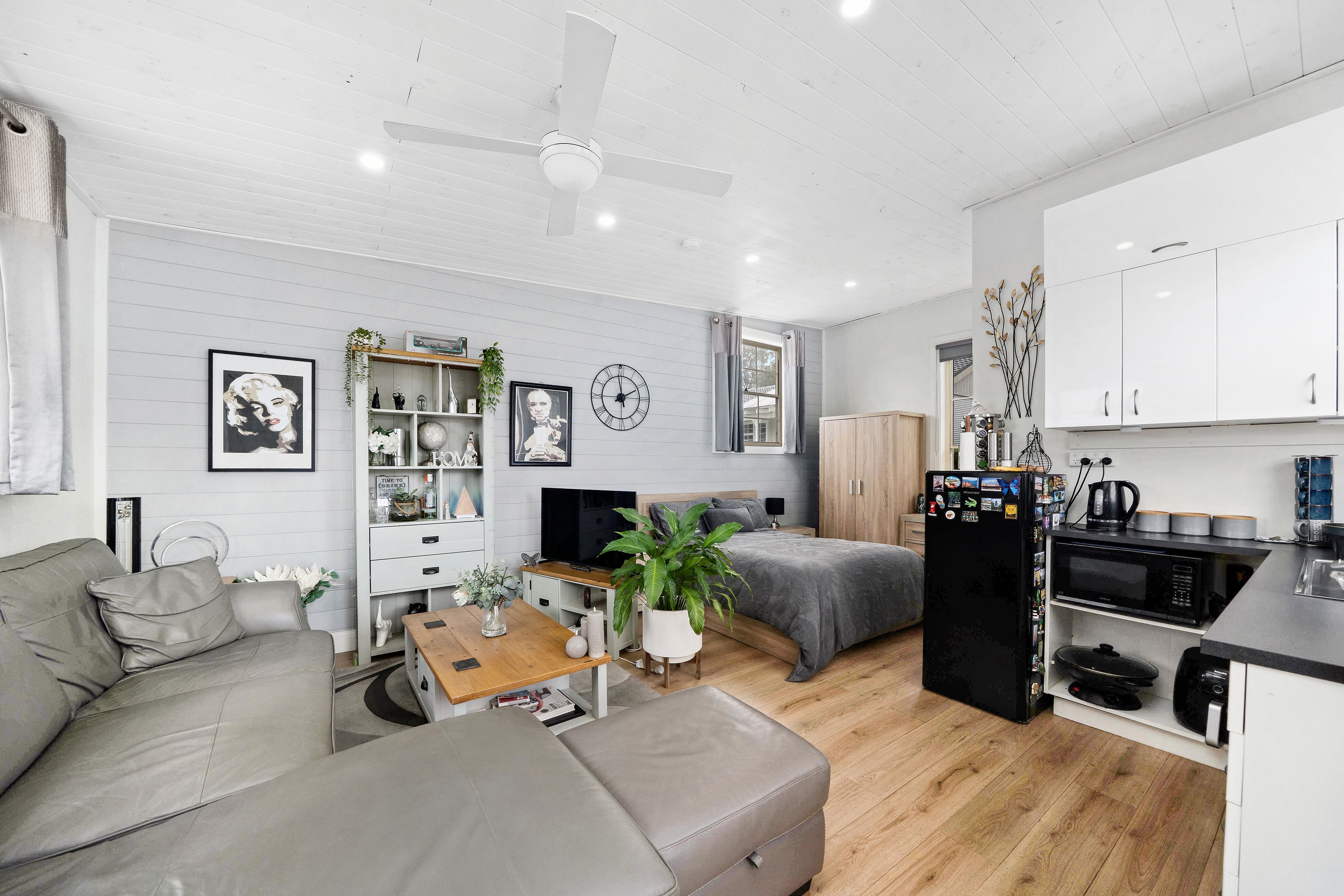 12 Glebe Place — photo 17 of 23